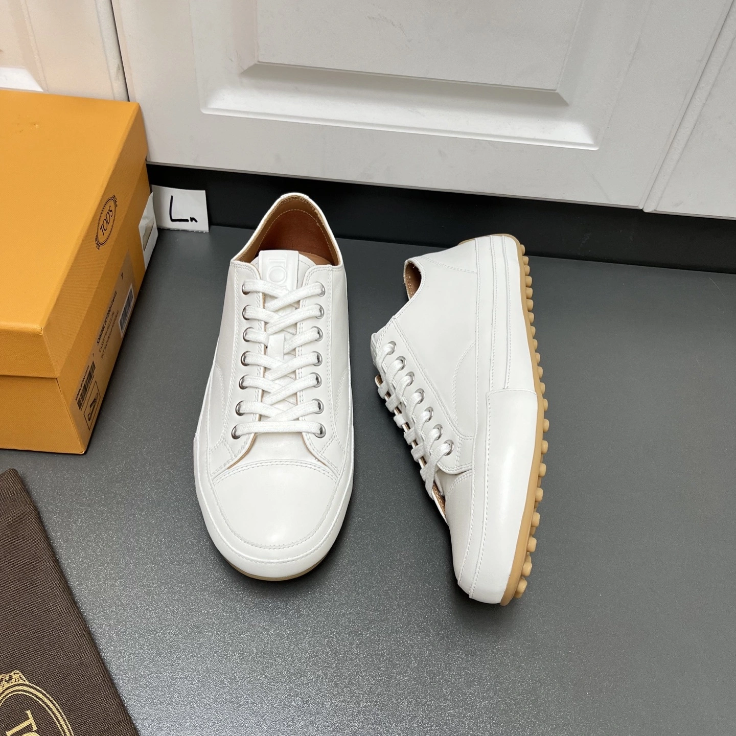 OOBB-- Other brands XXM59L0IY20JUSB001 calfskin item:E-X062H0660