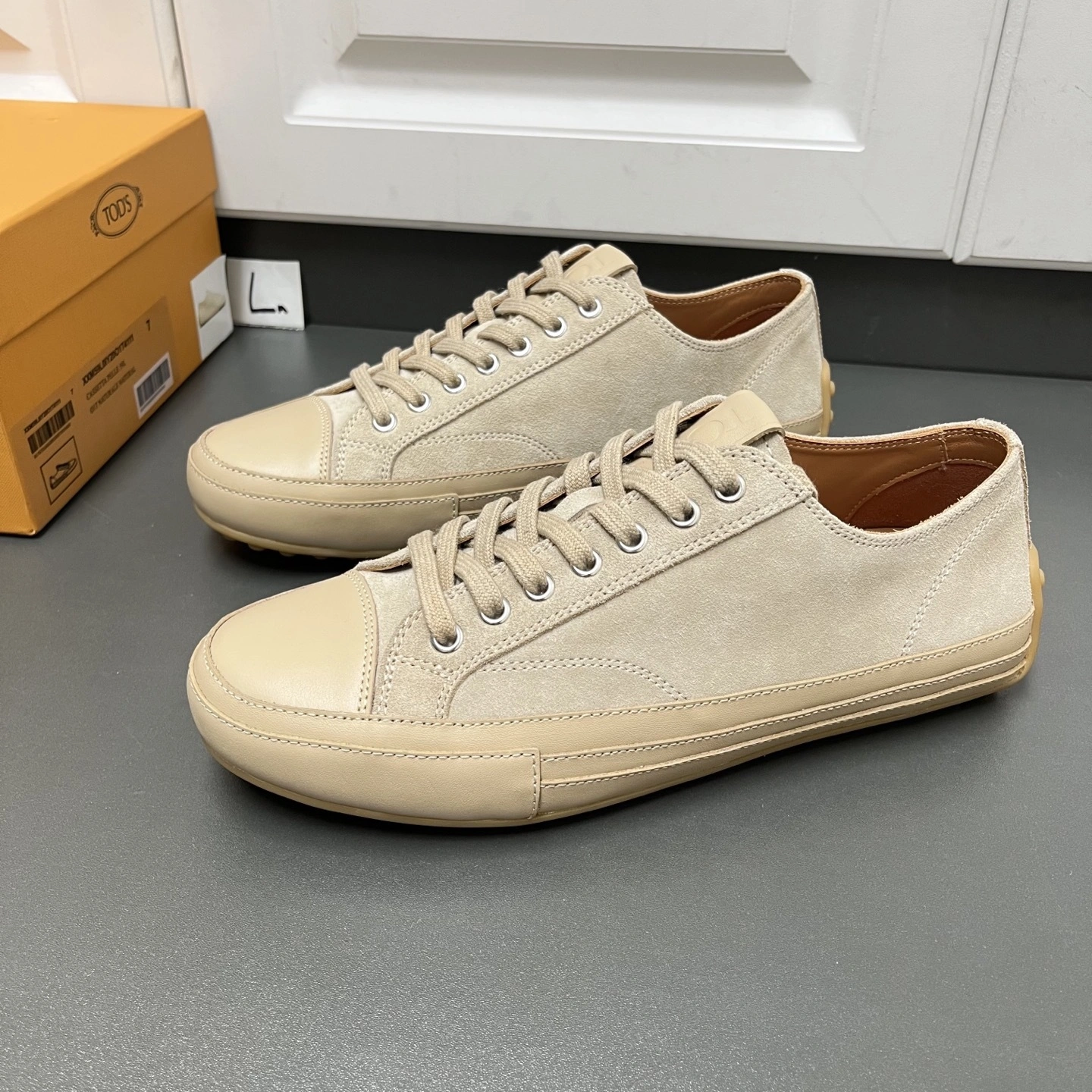 OOBB-- Other brands XXM59L0IY20O1T4111 calfskin item:E-X062H0659