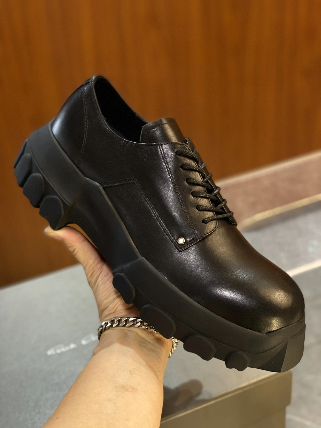 OOBB-- Ow59s RU01D3884LGE99 cowhide item:E-X332H1309