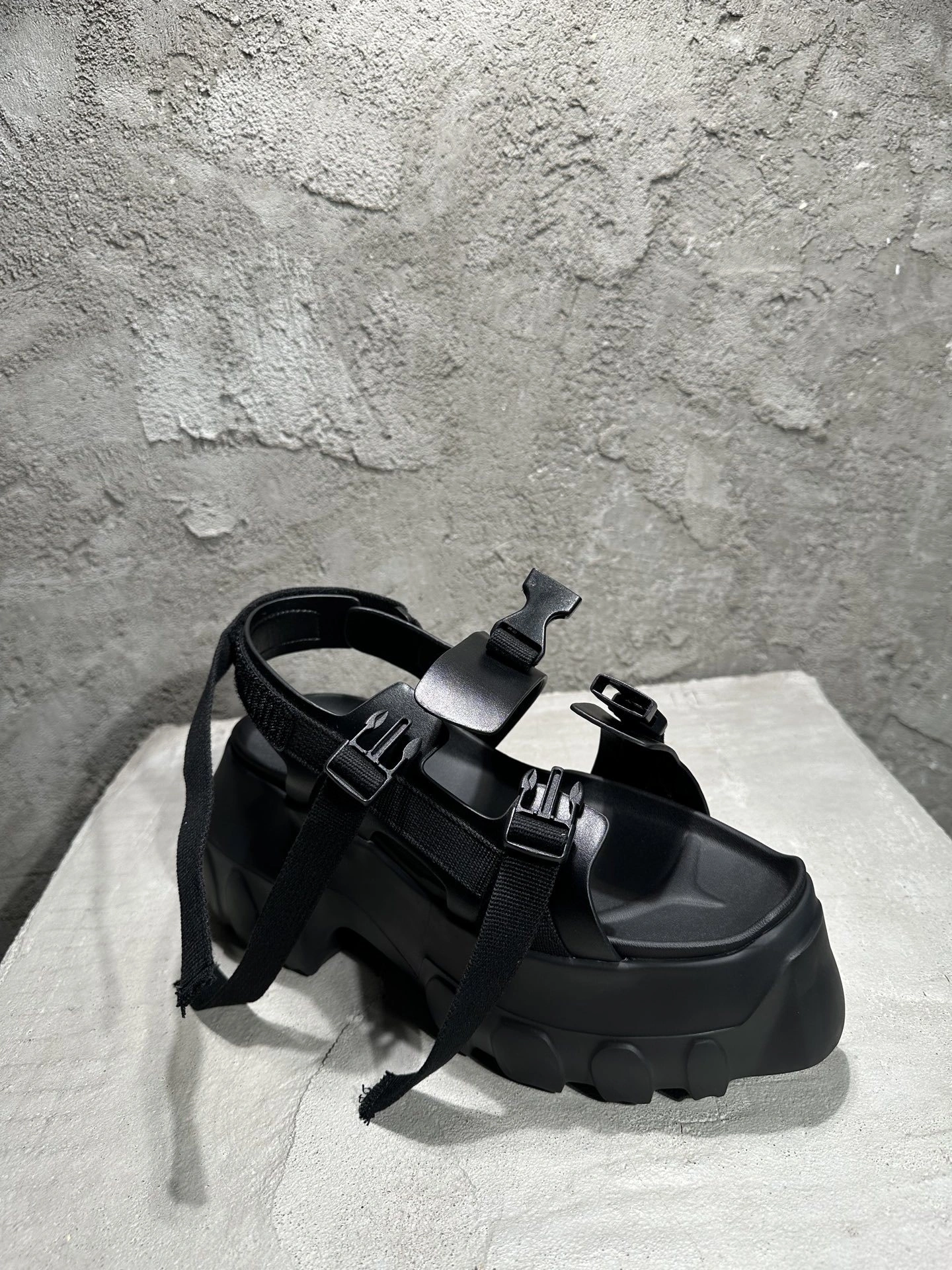 OOBB-- Ow59s RU01E5866LOO-99 Calfskin item:E-X409K1923