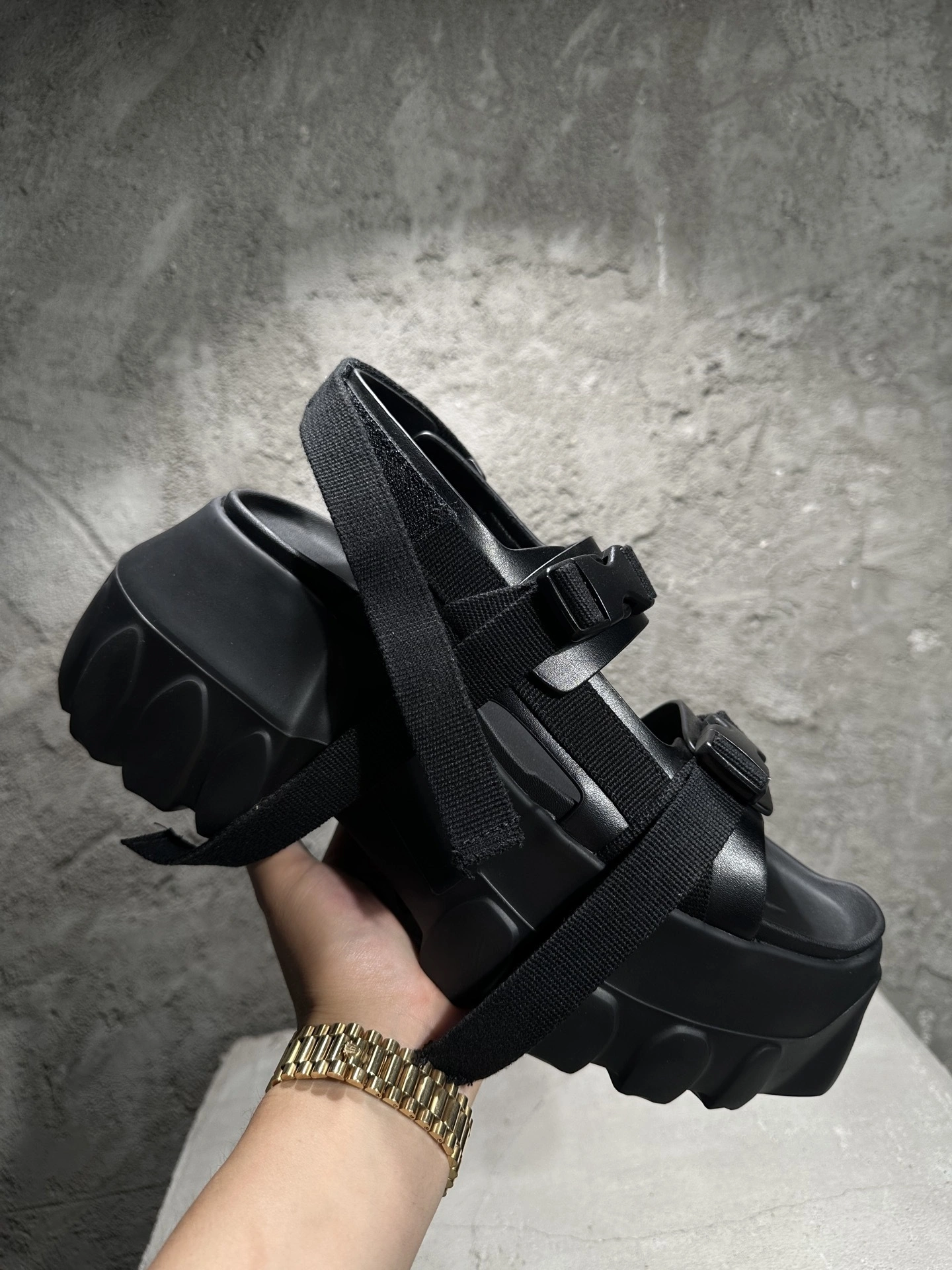 OOBB-- Ow59s RU01E5866LOO-99 Calfskin item:E-X409K1923