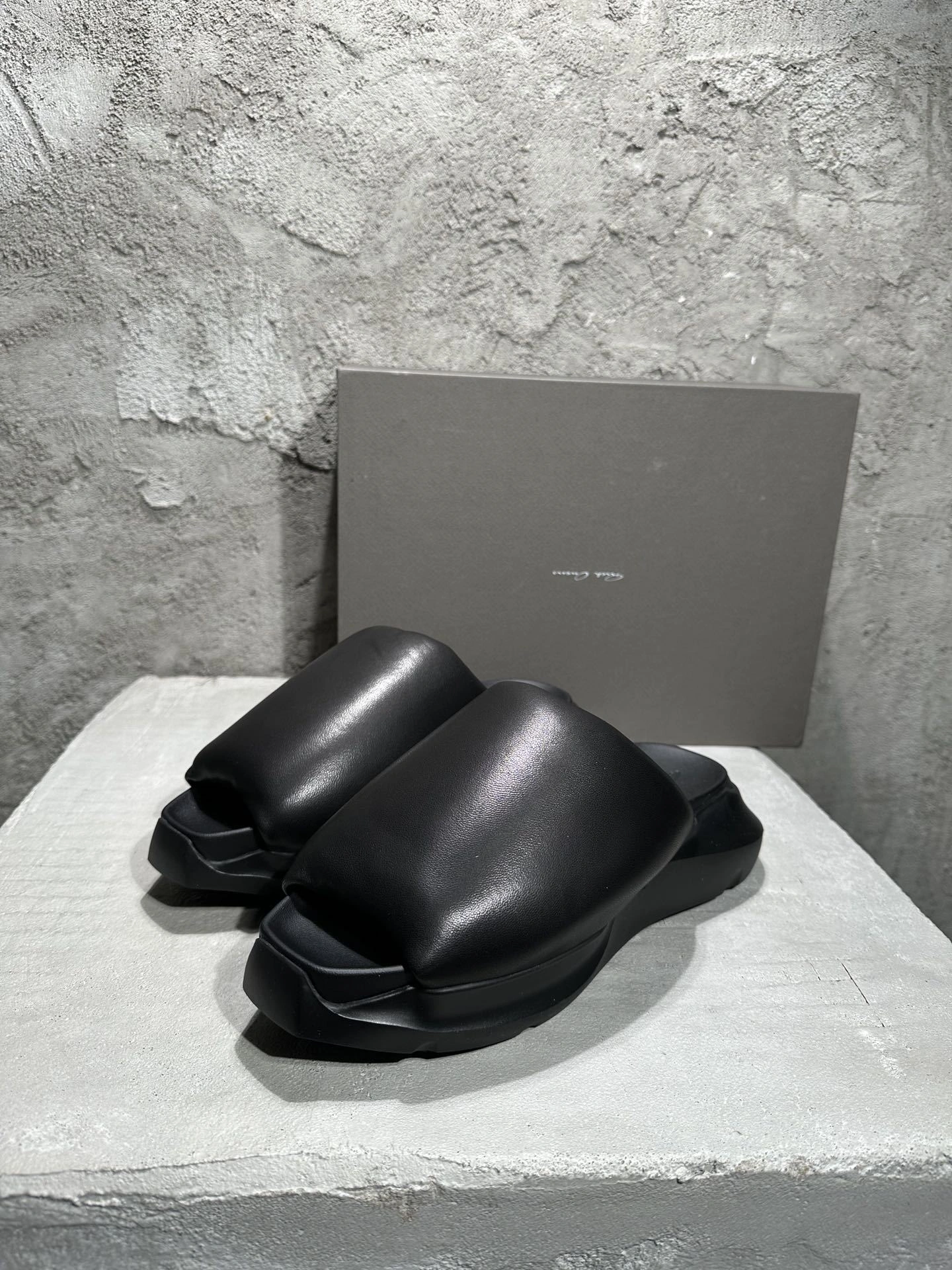 OOBB-- Ow59s RU02B2819LLP-99 Calfskin item:E-X409K1917