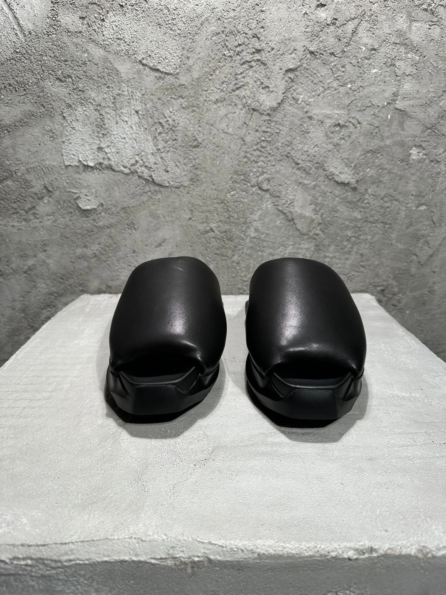 OOBB-- Ow59s RU02B2819LLP-99 Calfskin item:E-X409K1917