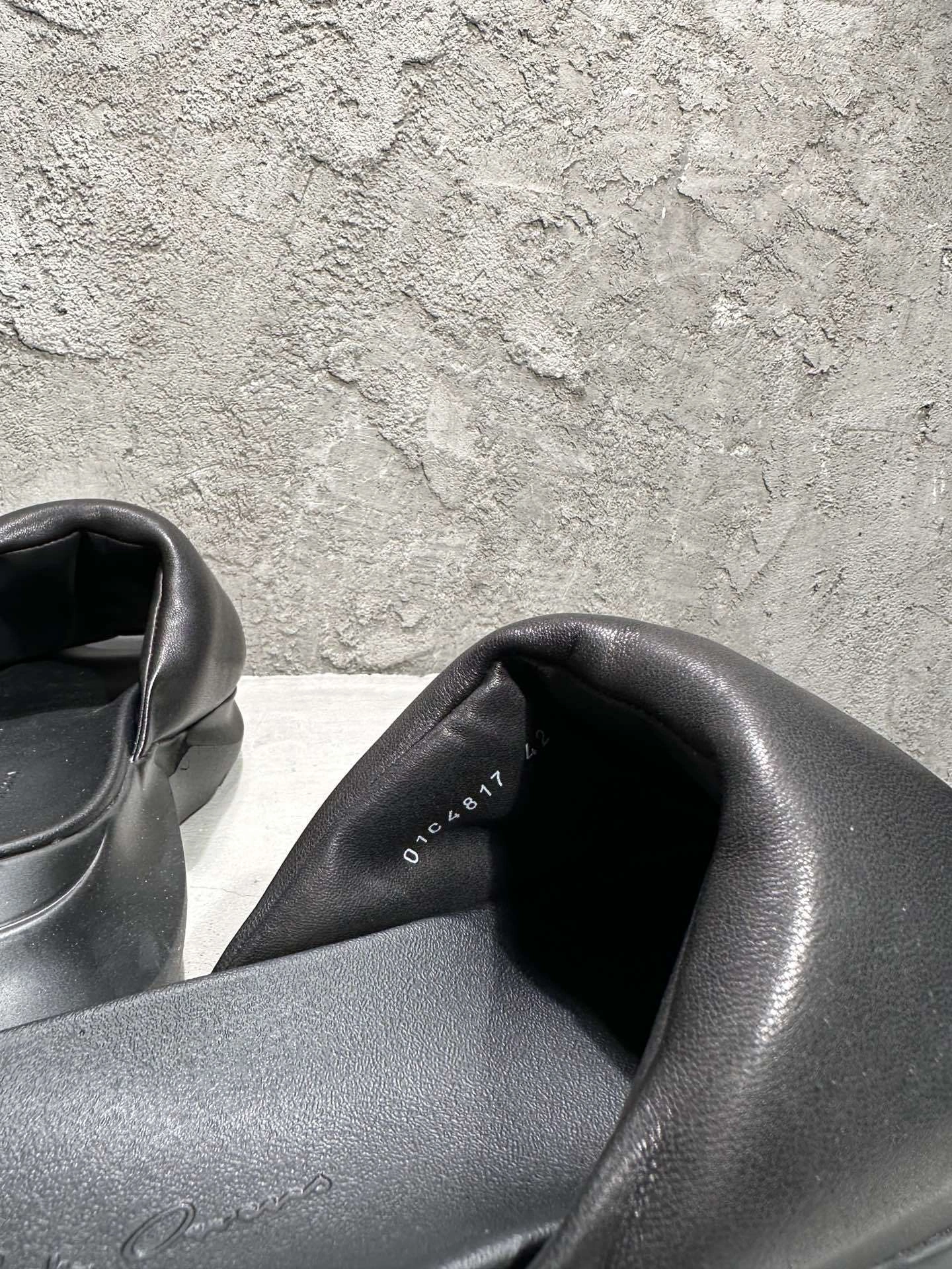 OOBB-- Ow59s RU02B2819LLP-99 Calfskin item:E-X409K1917
