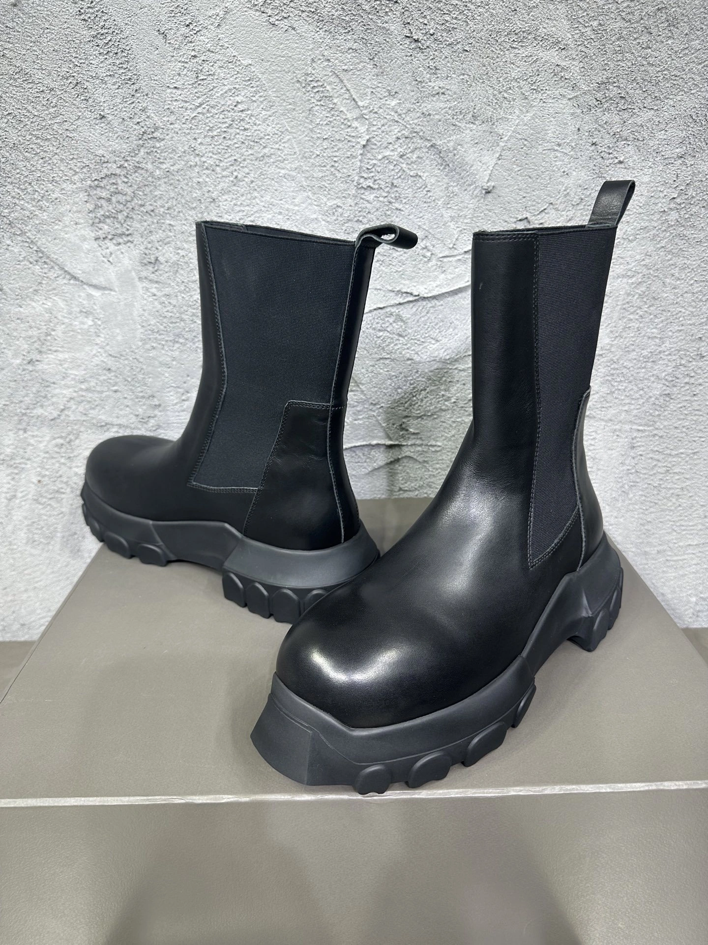 OOBB-- Ow59s RU02C7881LCG-99 cowhide item:E-X076J1729