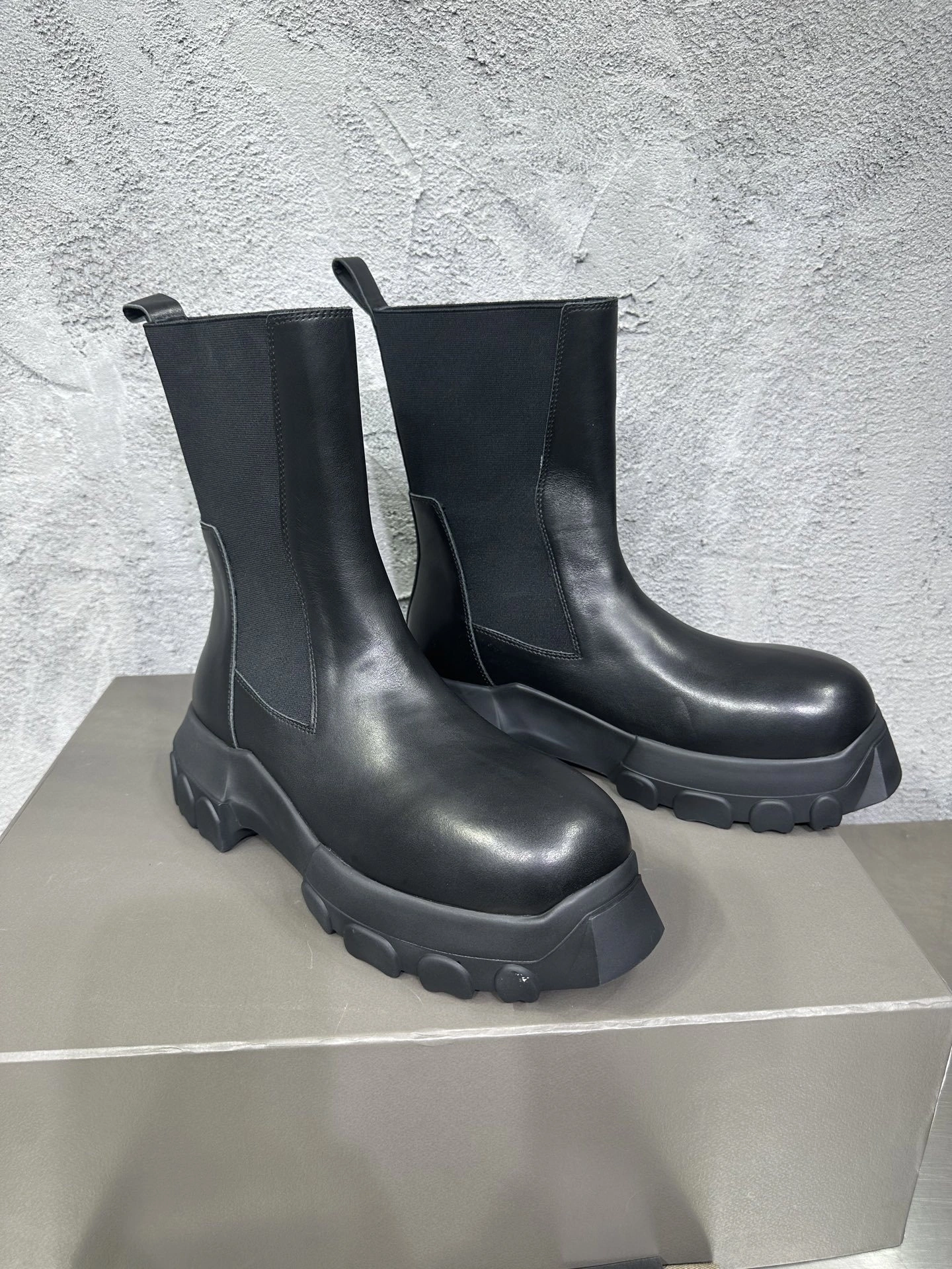 OOBB-- Ow59s RU02C7881LCG-99 cowhide item:E-X076J1729