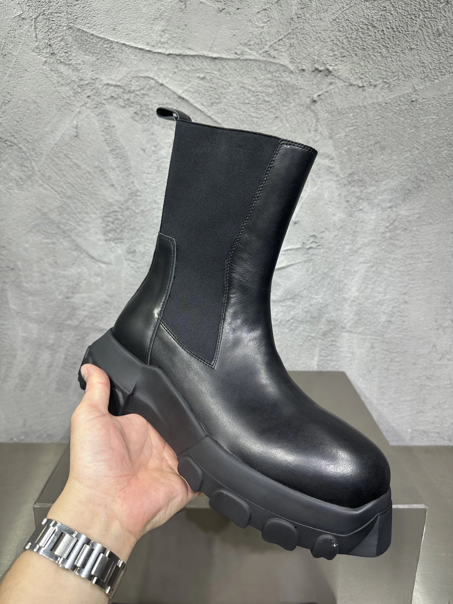 OOBB-- Ow59s RU02C7881LCG-99 cowhide item:E-X076J1729