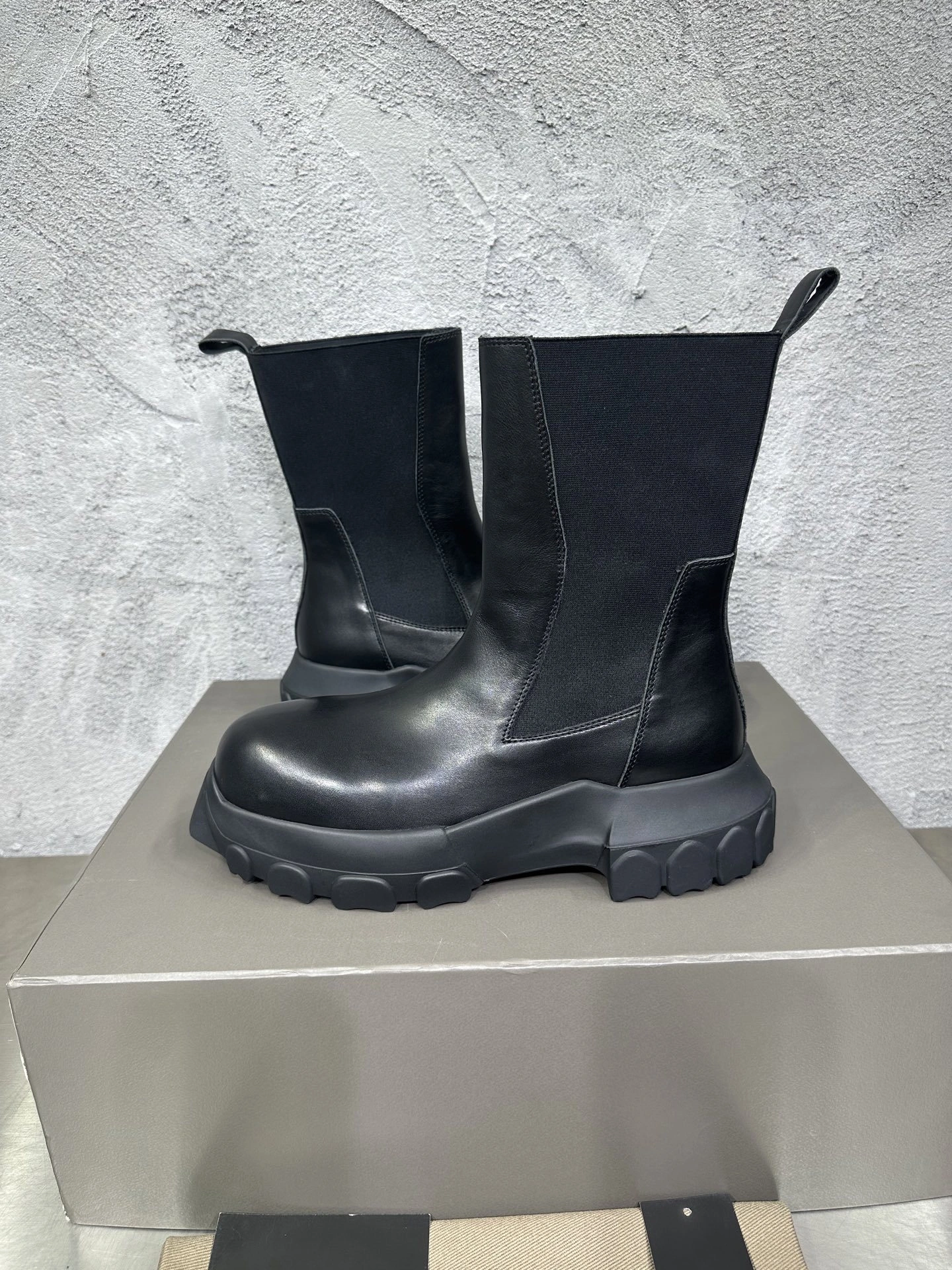 OOBB-- Ow59s RU02C7881LCG-99 cowhide item:E-X076J1729