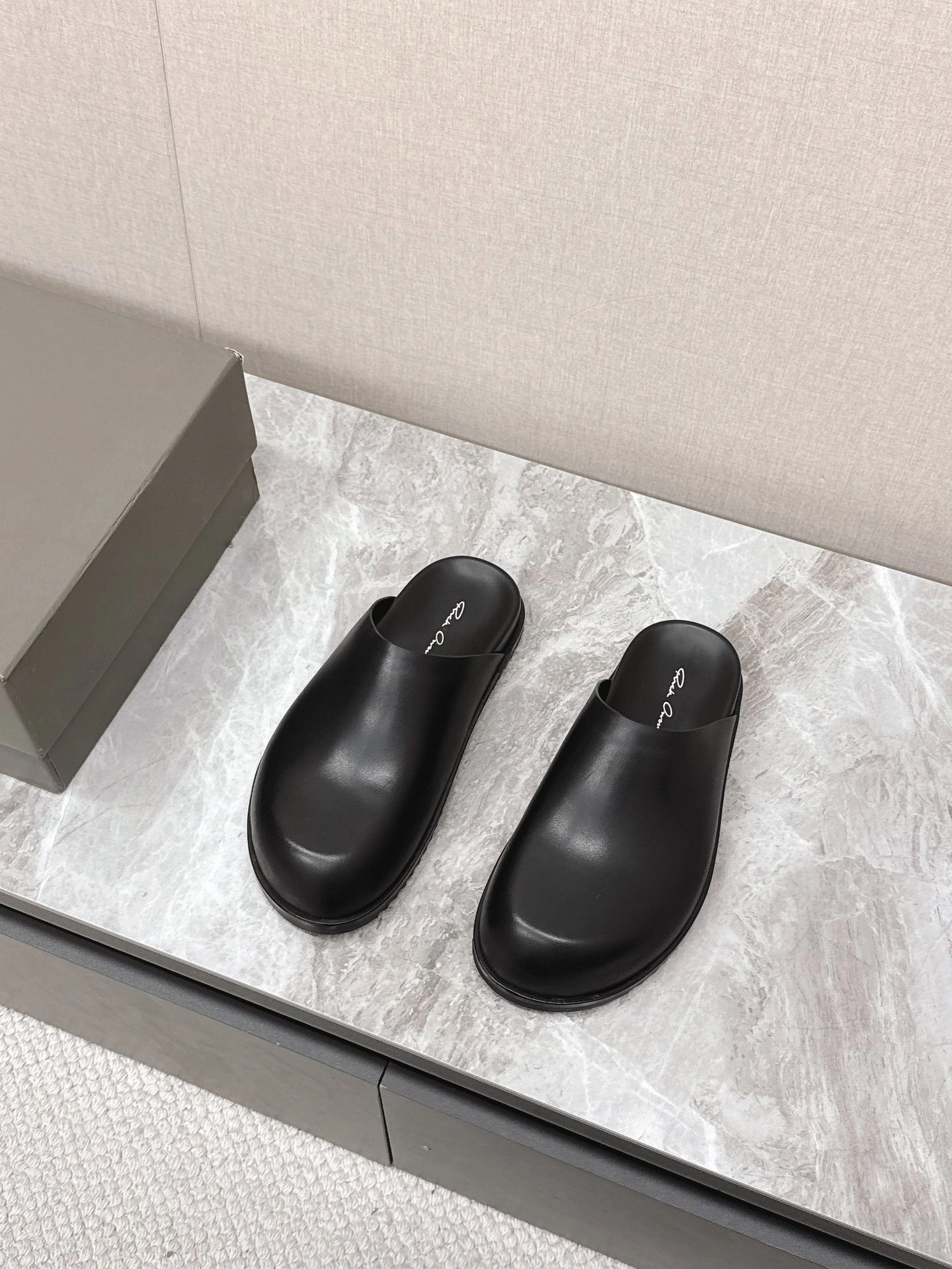 OOBB-- Ow59s RU02D6809LOO-09 cowhide item:E-X062H0671