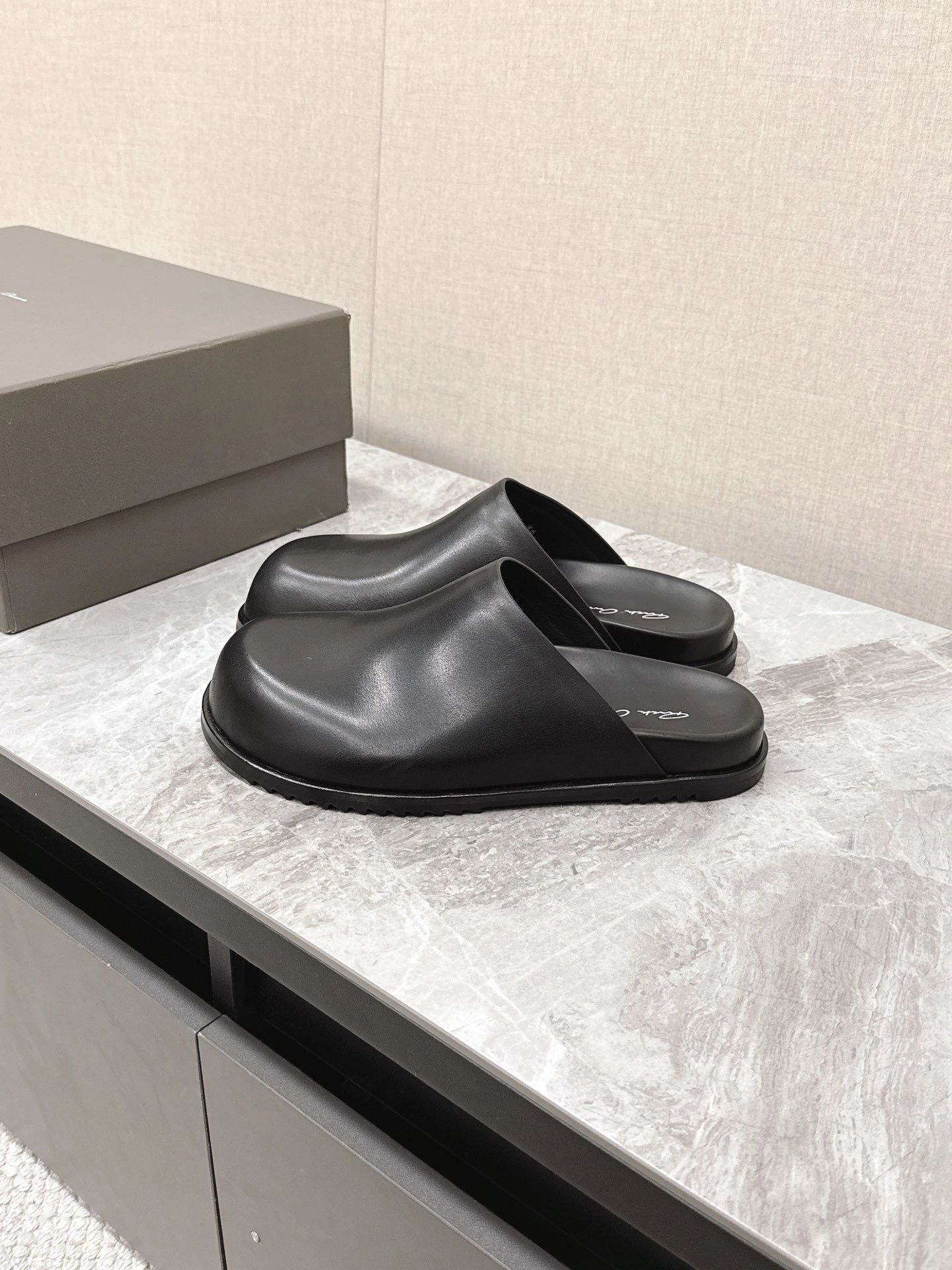 OOBB-- Ow59s RU02D6809LOO-09 cowhide item:E-X062H0671