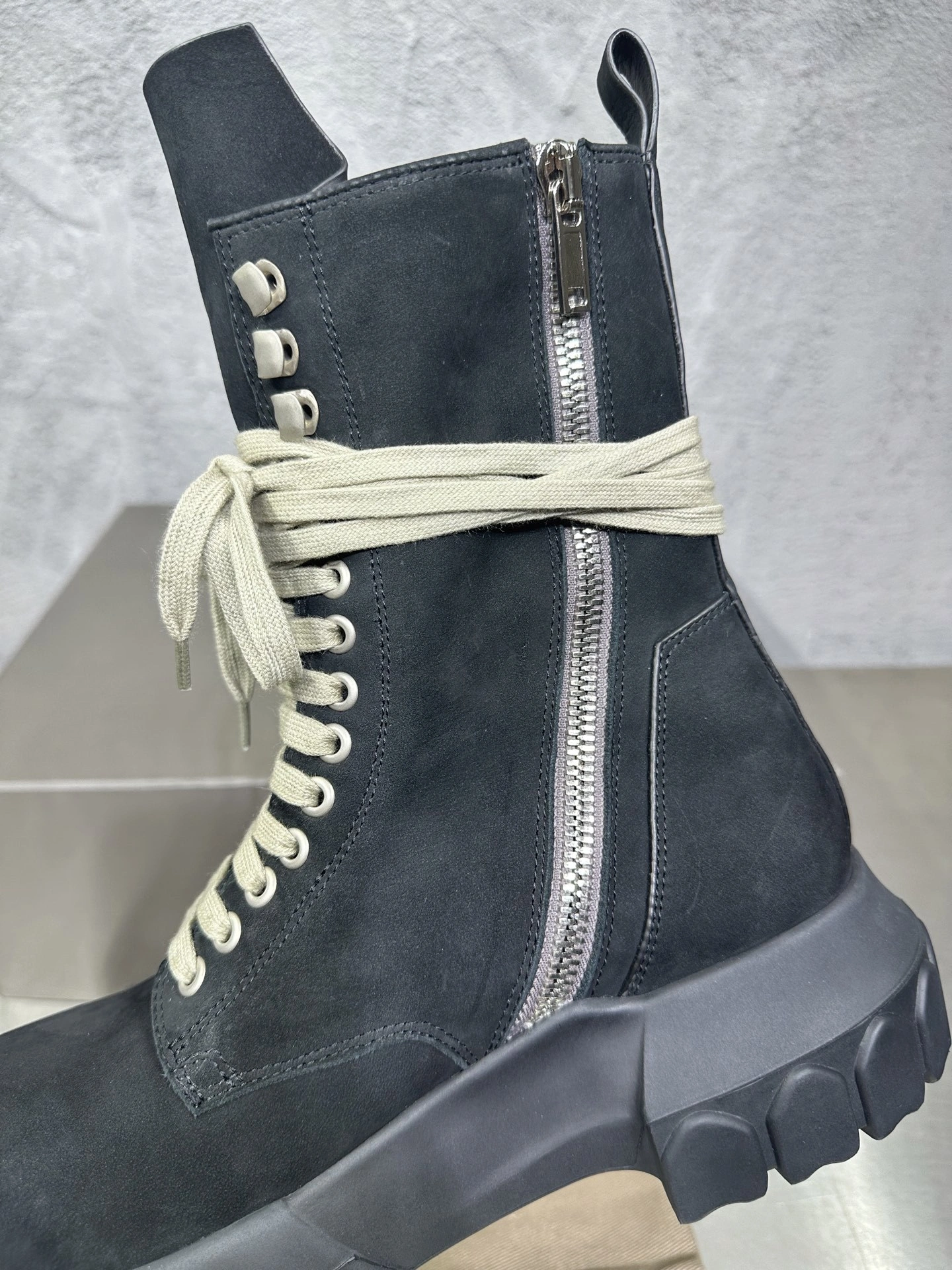 OOBB-- Ow59s RU02D6871LWN-99 cowhide item:E-X076J1730