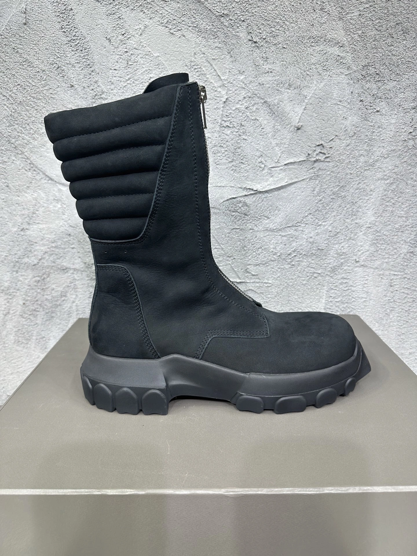 OOBB-- Ow59s RU02D6882LWN99BLACK cowhide item:E-X076J1731