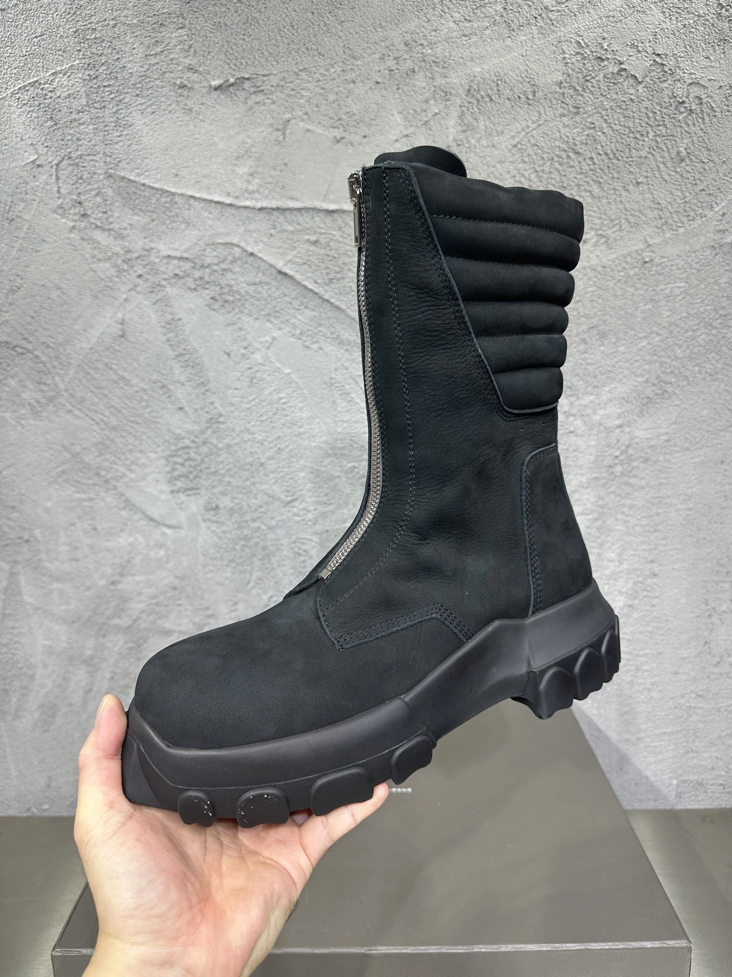 OOBB-- Ow59s RU02D6882LWN99BLACK cowhide item:E-X076J1731
