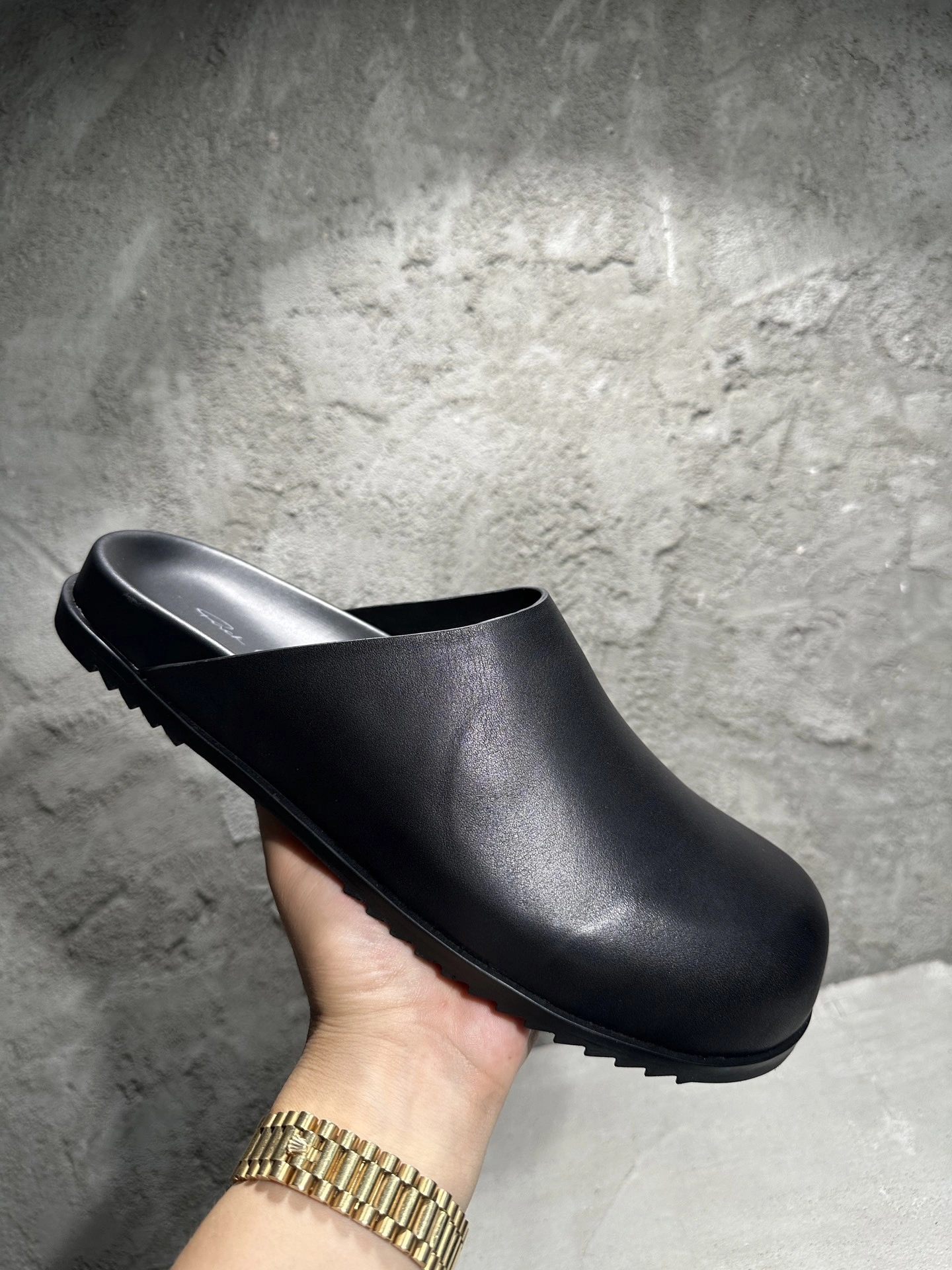 OOBB-- Ow59s RU02E1809LGE-09 Calfskin item:E-X409K1922