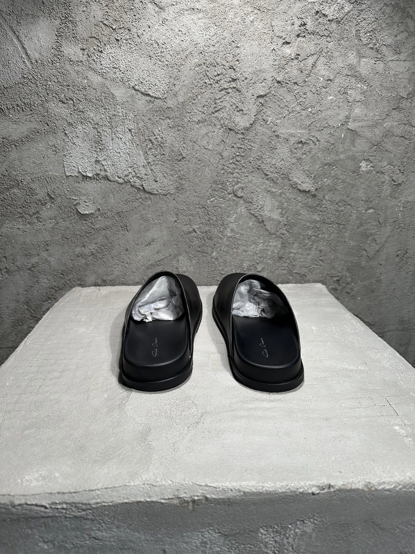 OOBB-- Ow59s RU02E1809LGE-09 Calfskin item:E-X409K1922