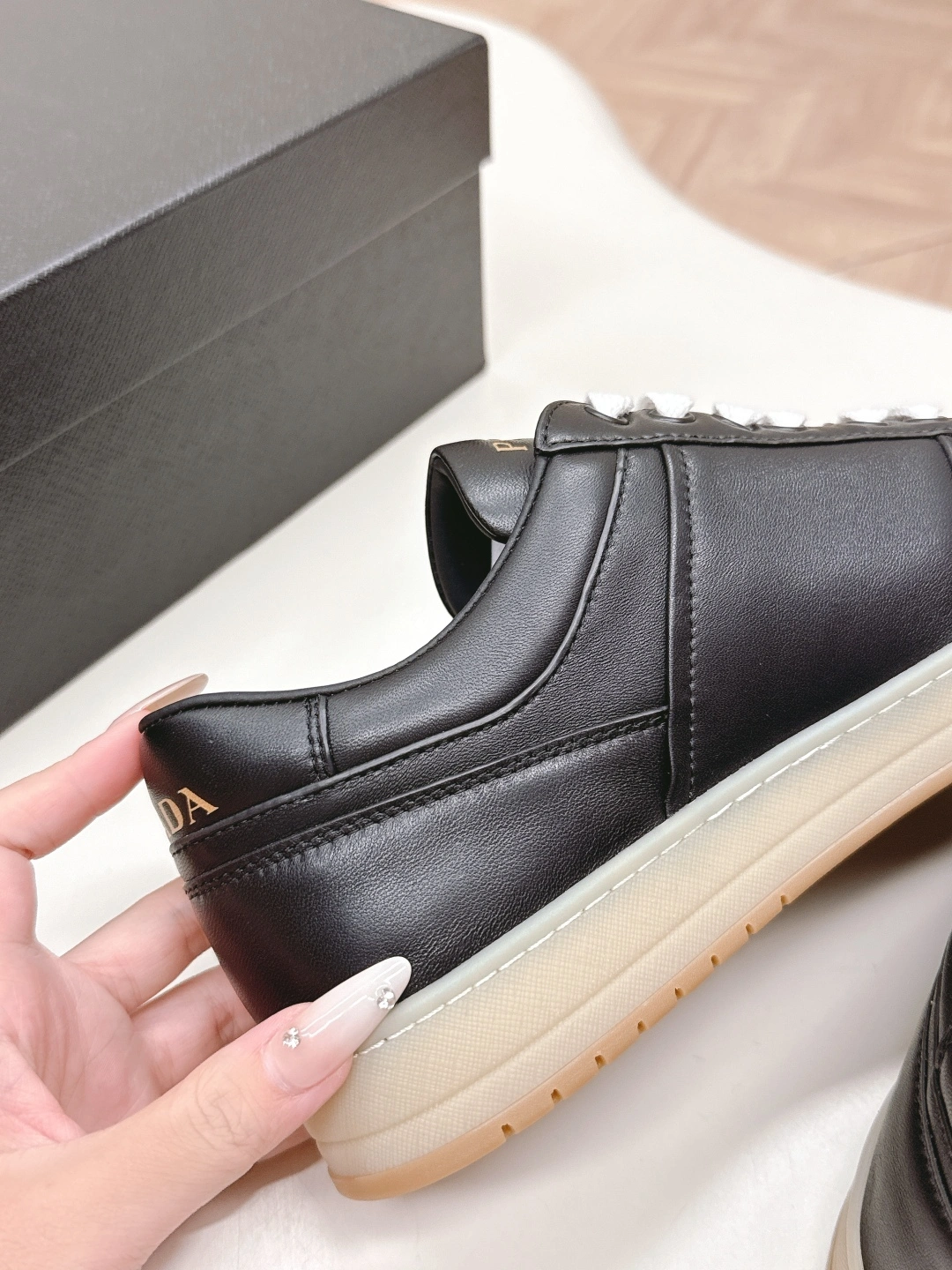 OOBB-- Pr141 1E792M_038_F0632_F_B030 cowhide sheepskin item:E-X002I0817