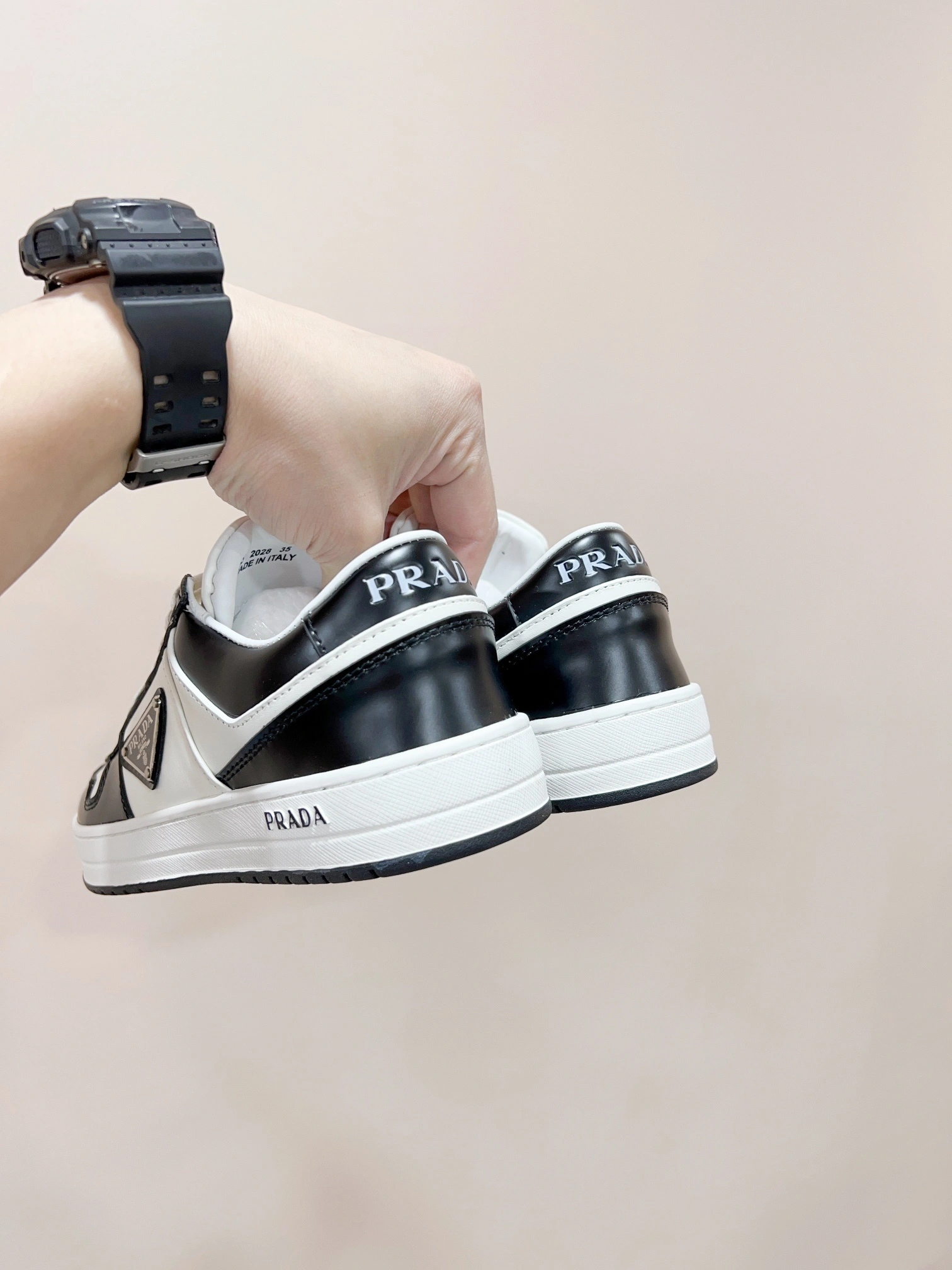 OOBB-- Pr141 1E792M_3LKG_F0964_F_B030 Calfskin item:D-X000H2864