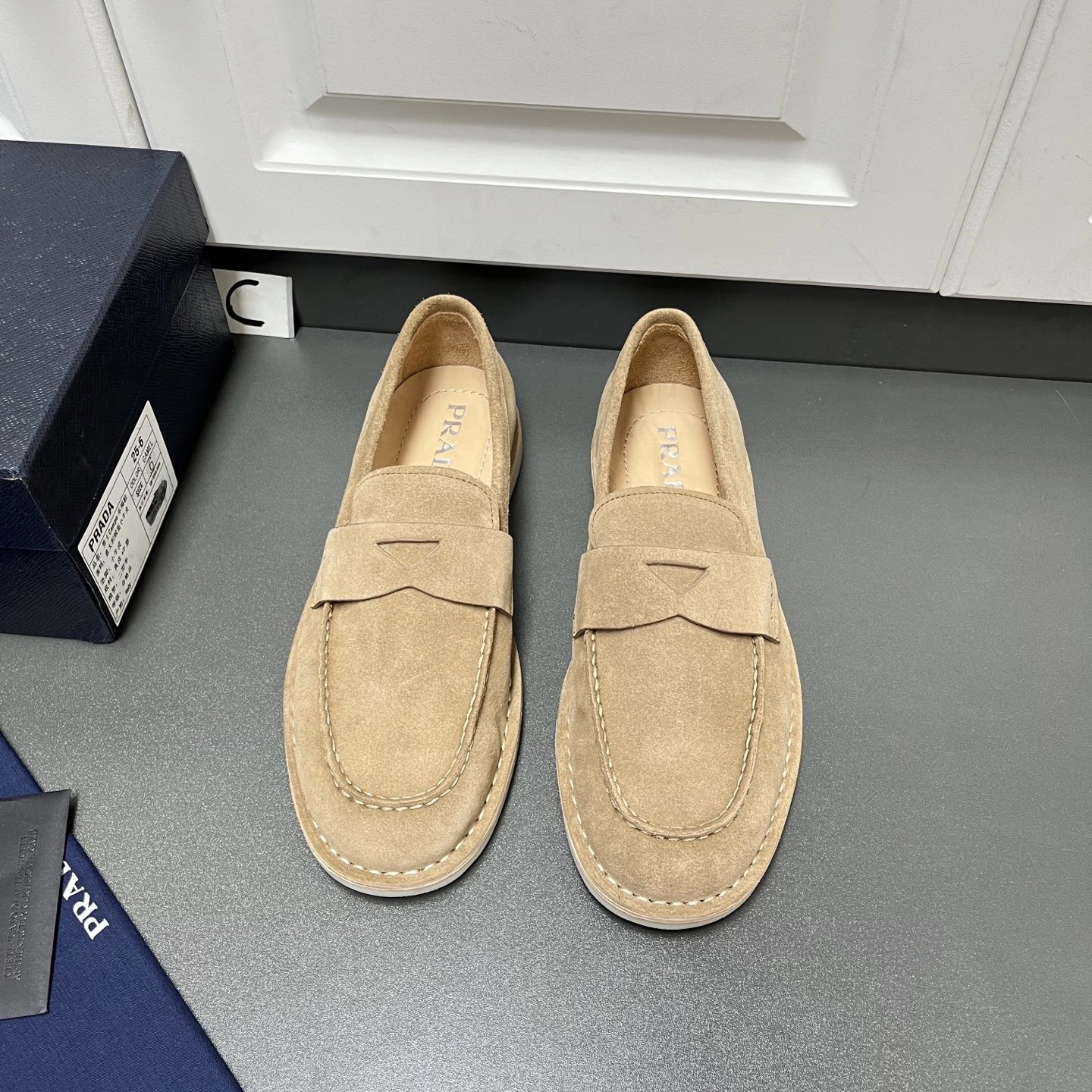 OOBB-- Pr141 2DC229_FG0_00Z5O_F0379 cowhide item:E-X000H0136