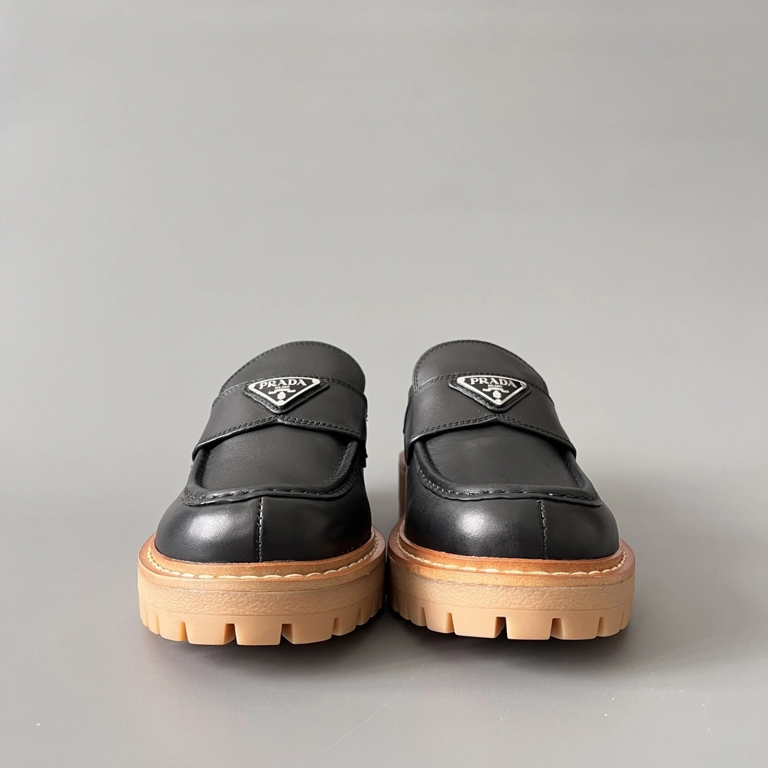 OOBB-- Pr141 2DE151_0070_F0002_F_G00 cowhide item:E-X300H1372