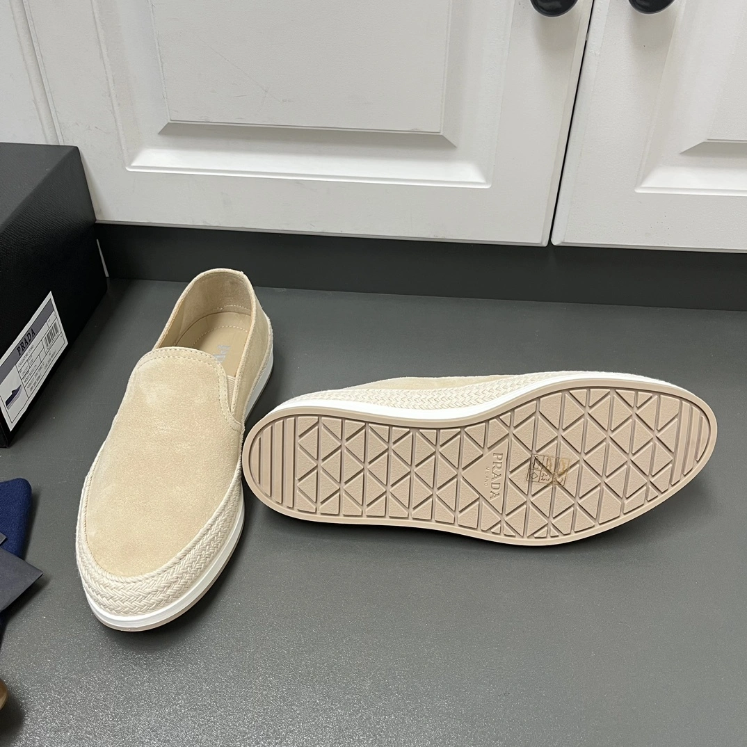 &OOBB-- Pr141 2DG137_054_F0F24 Calfskin item:E-X000D0264W
