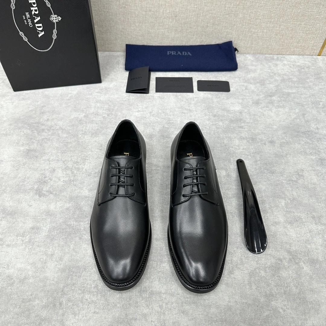 OOBB-- Pr141 2EB174_P39_F0002_F_X001 Calfskin Saffiano item:D-X158I0422