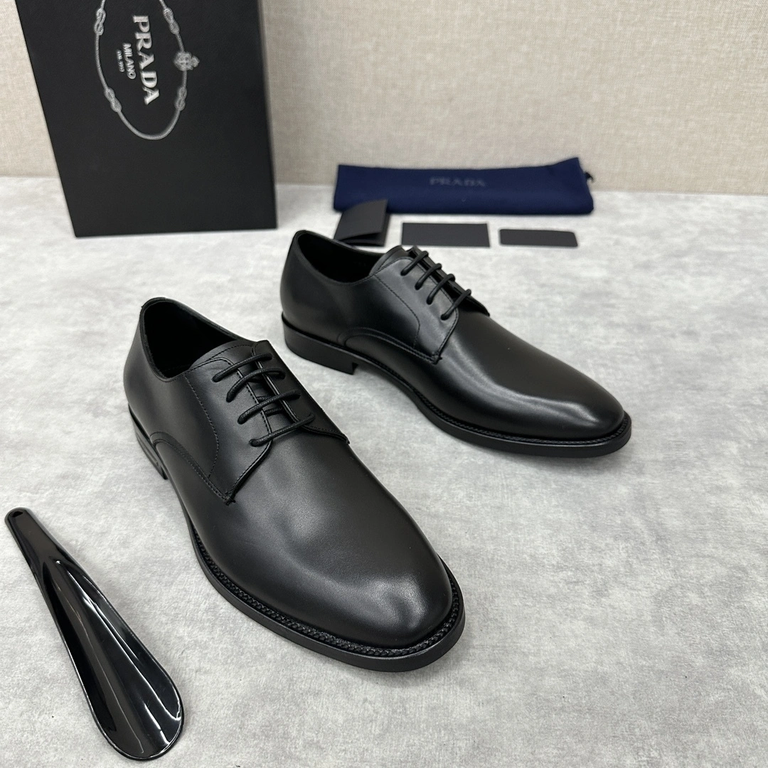 OOBB-- Pr141 2EB174_P39_F0002_F_X001 Calfskin Saffiano item:D-X158I0422