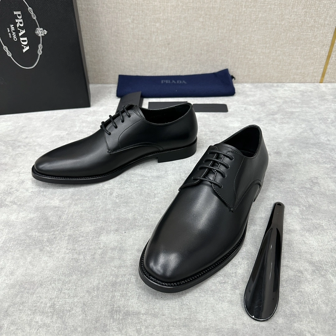 OOBB-- Pr141 2EB174_P39_F0002_F_X001 Calfskin Saffiano item:D-X158I0422