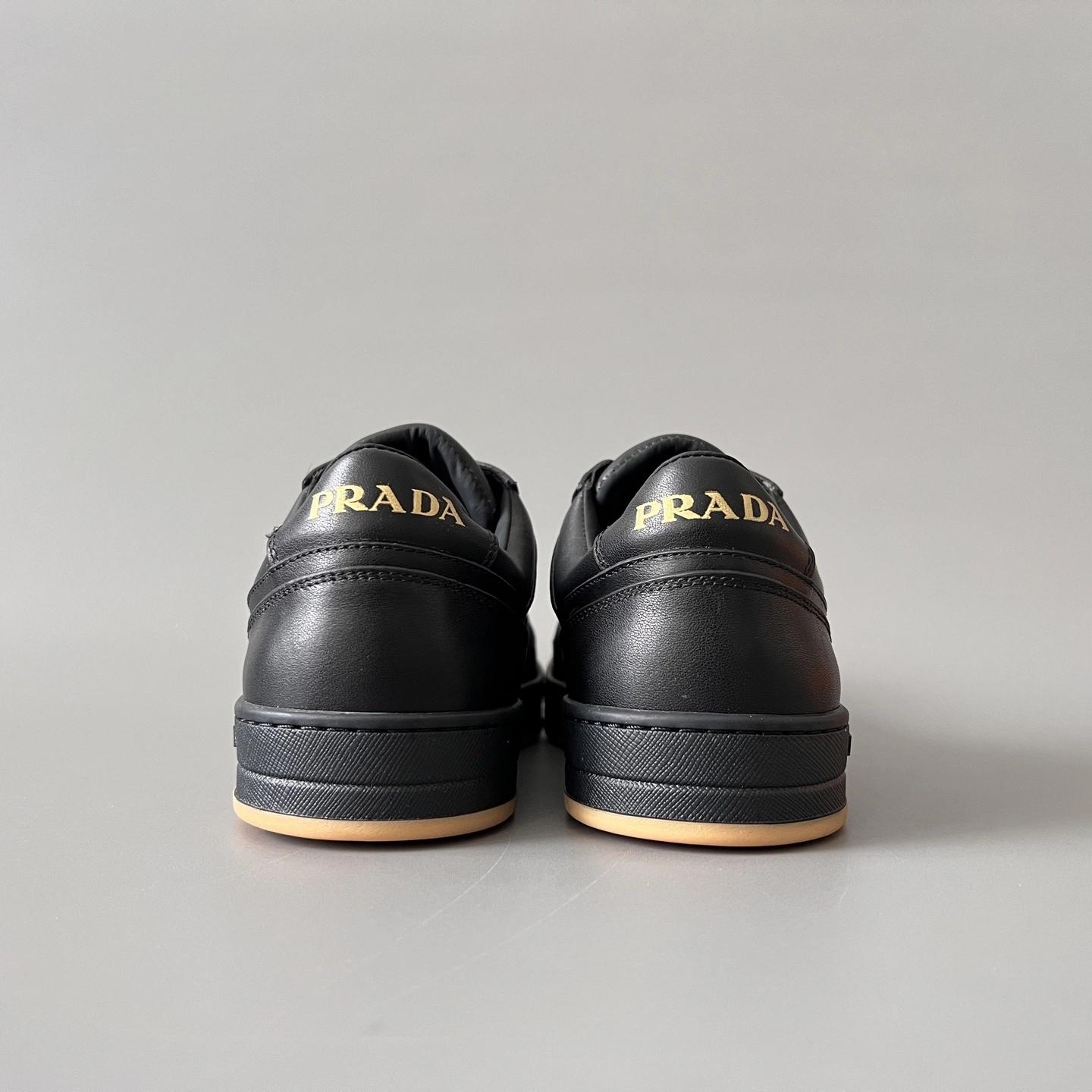 OOBB-- Pr141 2EE364_038_F0633 cowhide item:E-X300H1367