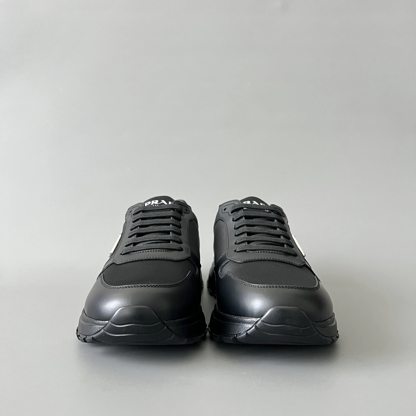 OOBB-- Pr141 2EE369_3LF5_F0632_F_G000 cowhide item:E-X300H1358