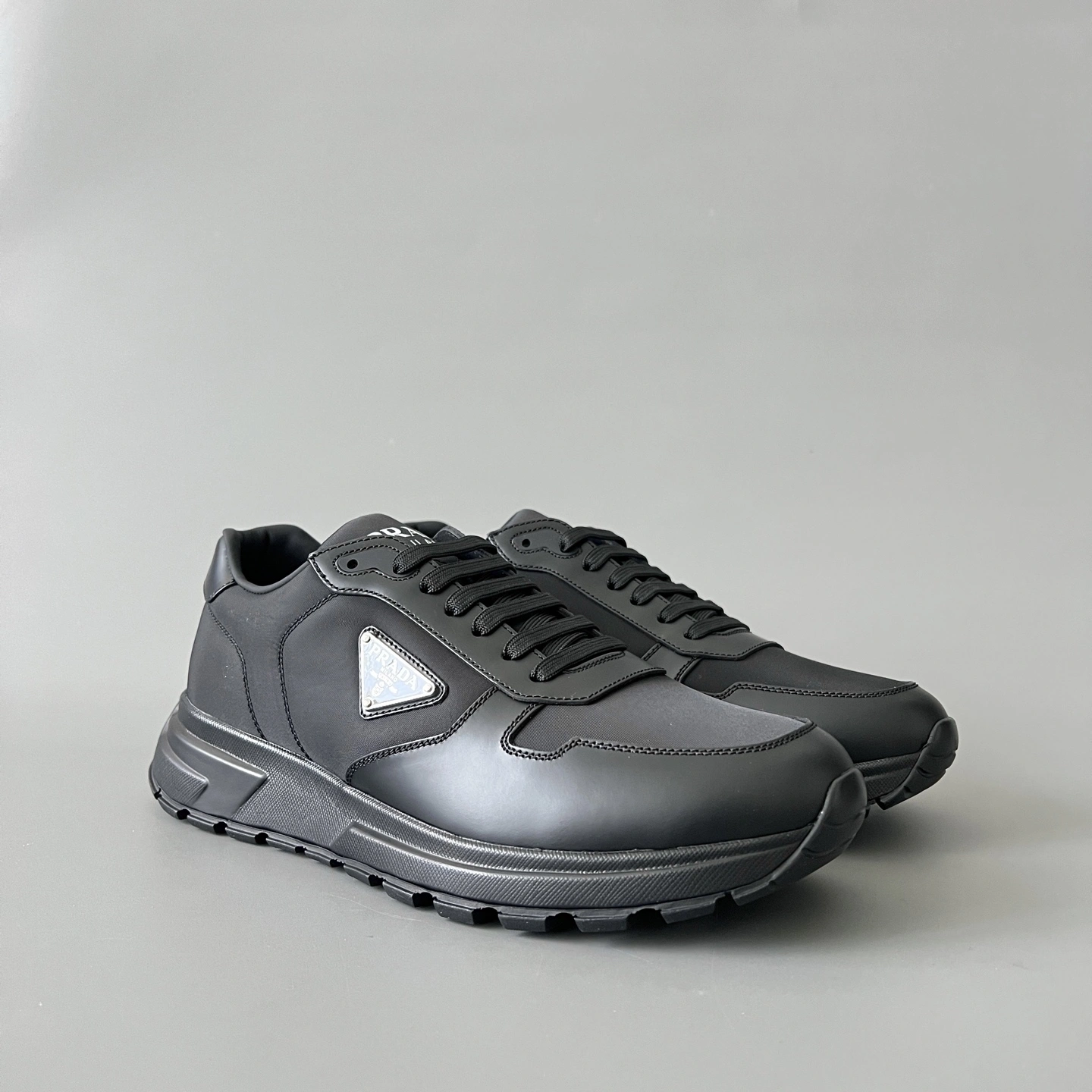 OOBB-- Pr141 2EE369_3LF5_F0632_F_G000 cowhide item:E-X300H1358
