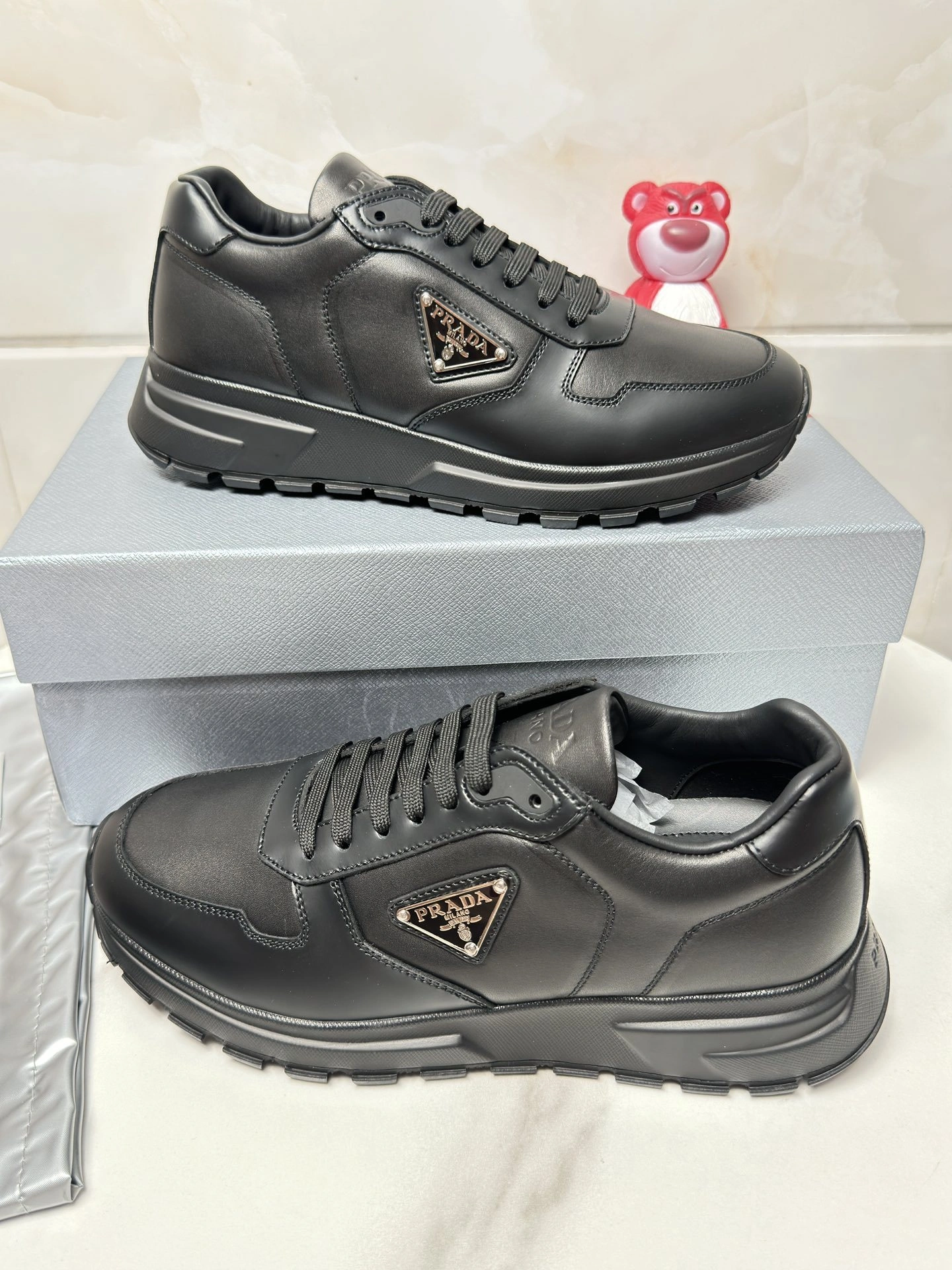OOBB-- Pr141 2EE369_3LKI_F0002_F_G000 cowhide item:D-X000I0404