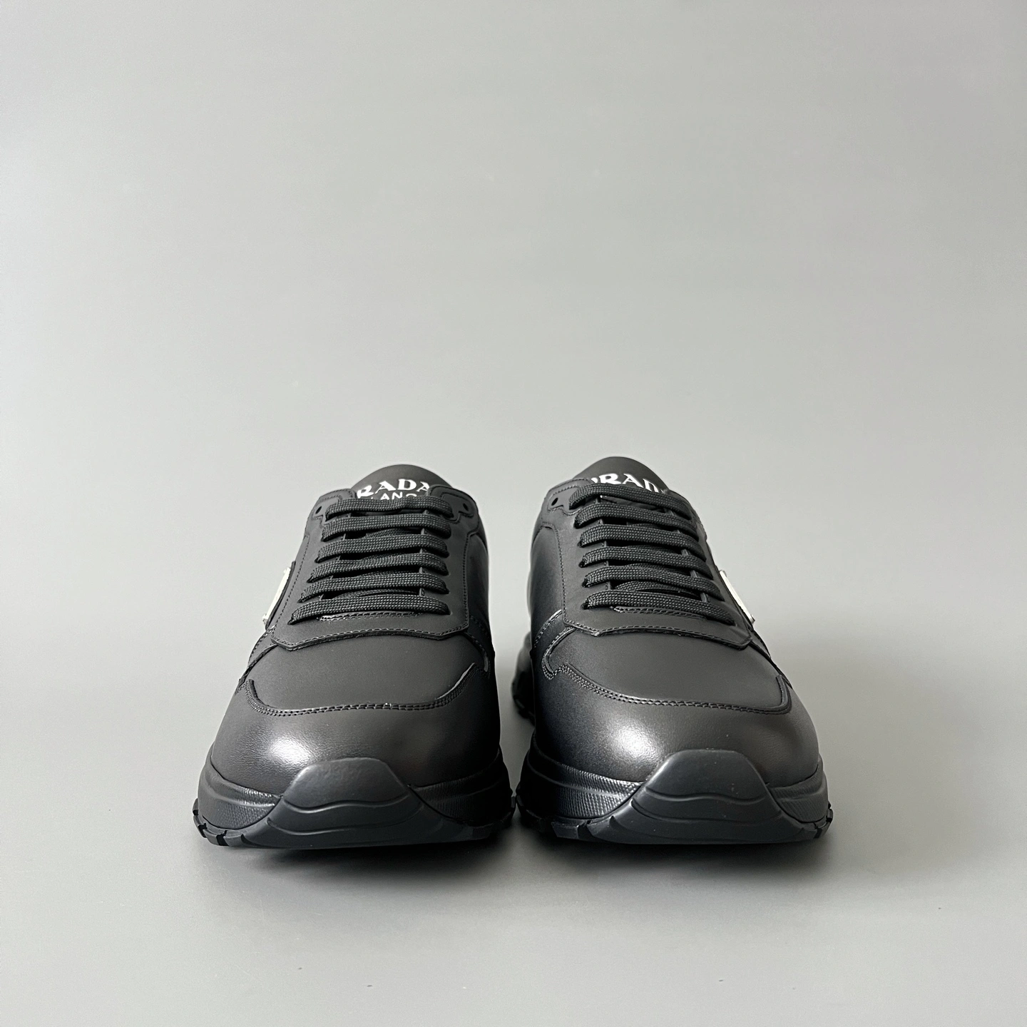 OOBB-- Pr141 2EE369_3LKI_F0002_F_G000 cowhide item:E-X300H1359