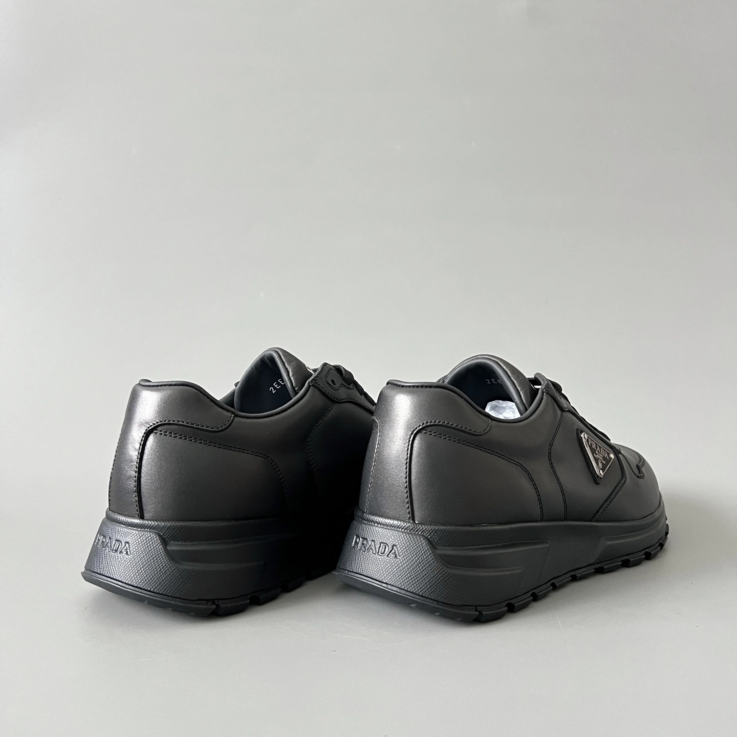 OOBB-- Pr141 2EE369_3LKI_F0002_F_G000 cowhide item:E-X300H1359