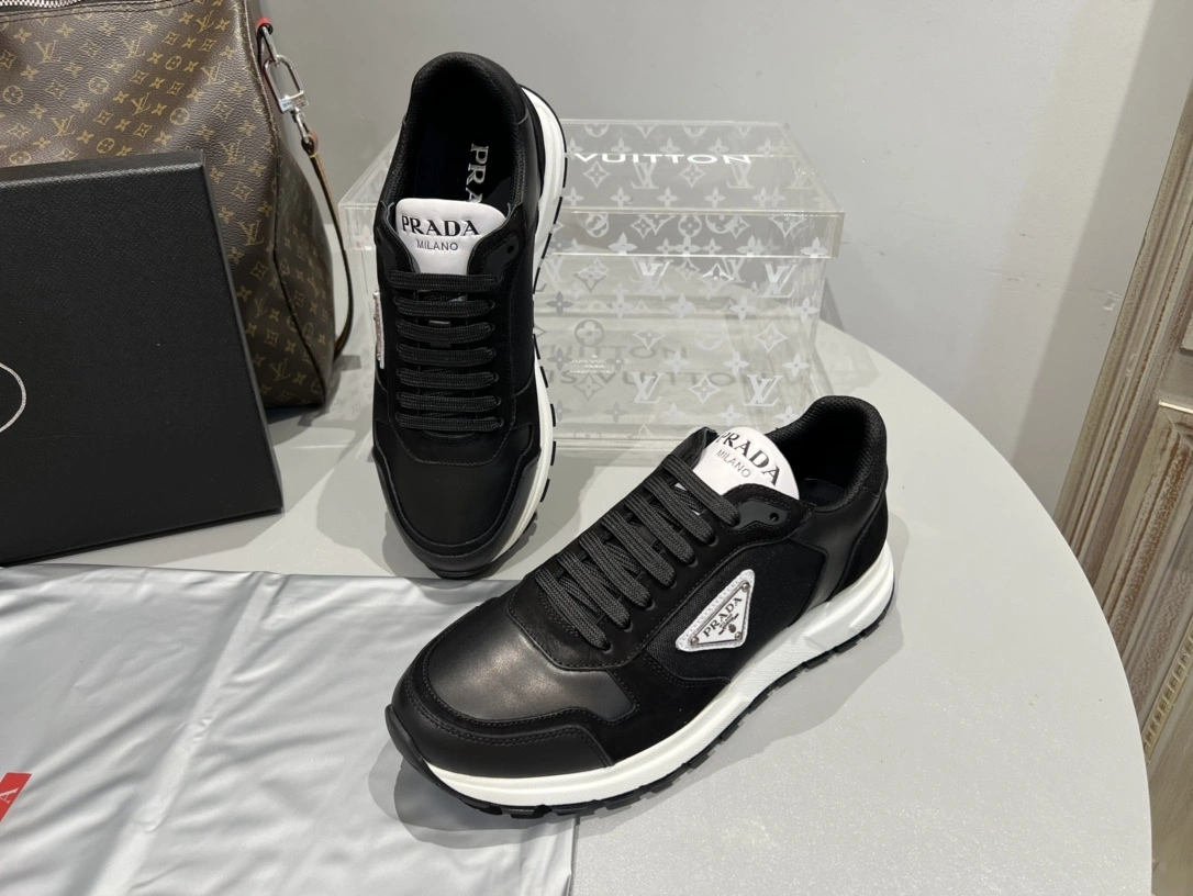 OOBB-- Pr141 2EE390-3LBA-F0967 Calfskin item:E-X000F2657