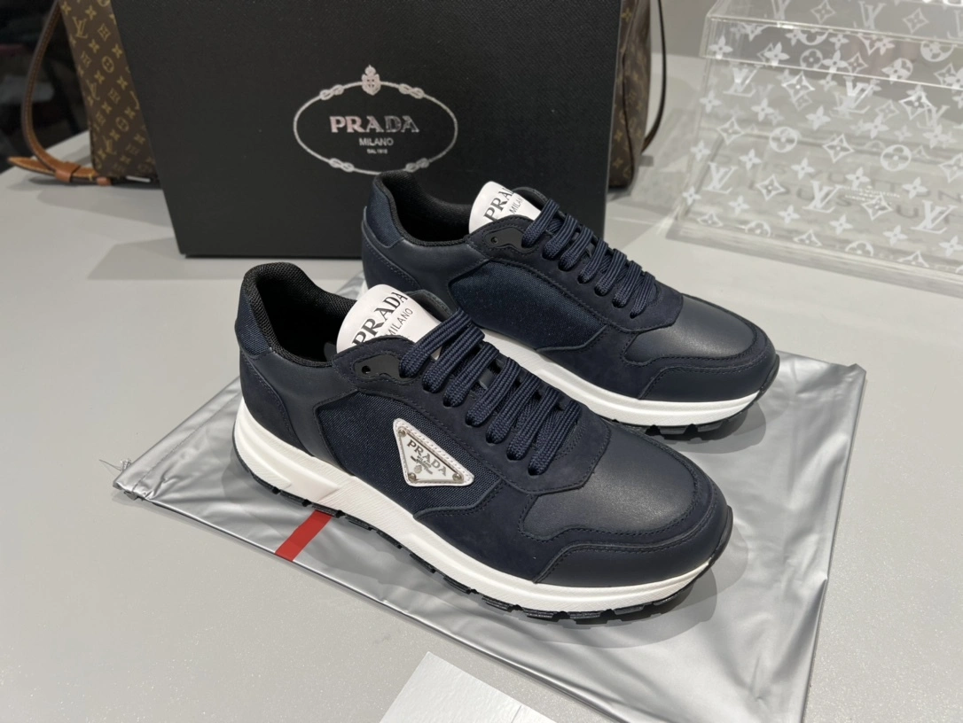 OOBB-- Pr141 2EE390_3LBA_F0216_F_G000 Calfskin item:E-X000F2644
