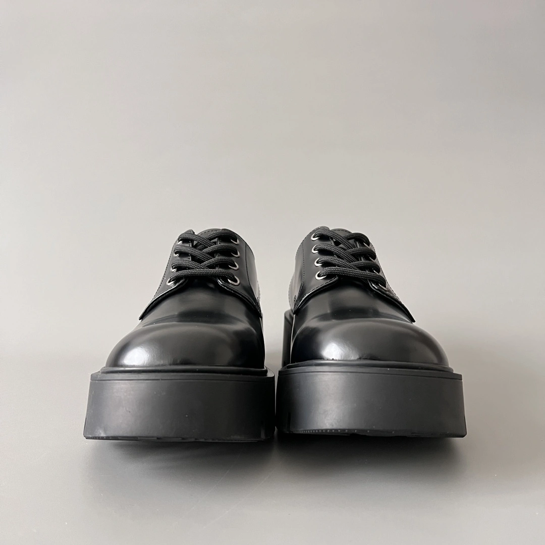 OOBB-- Pr141 2EG460_B4L_F0002_F_G000 cowhide item:E-X300H1366