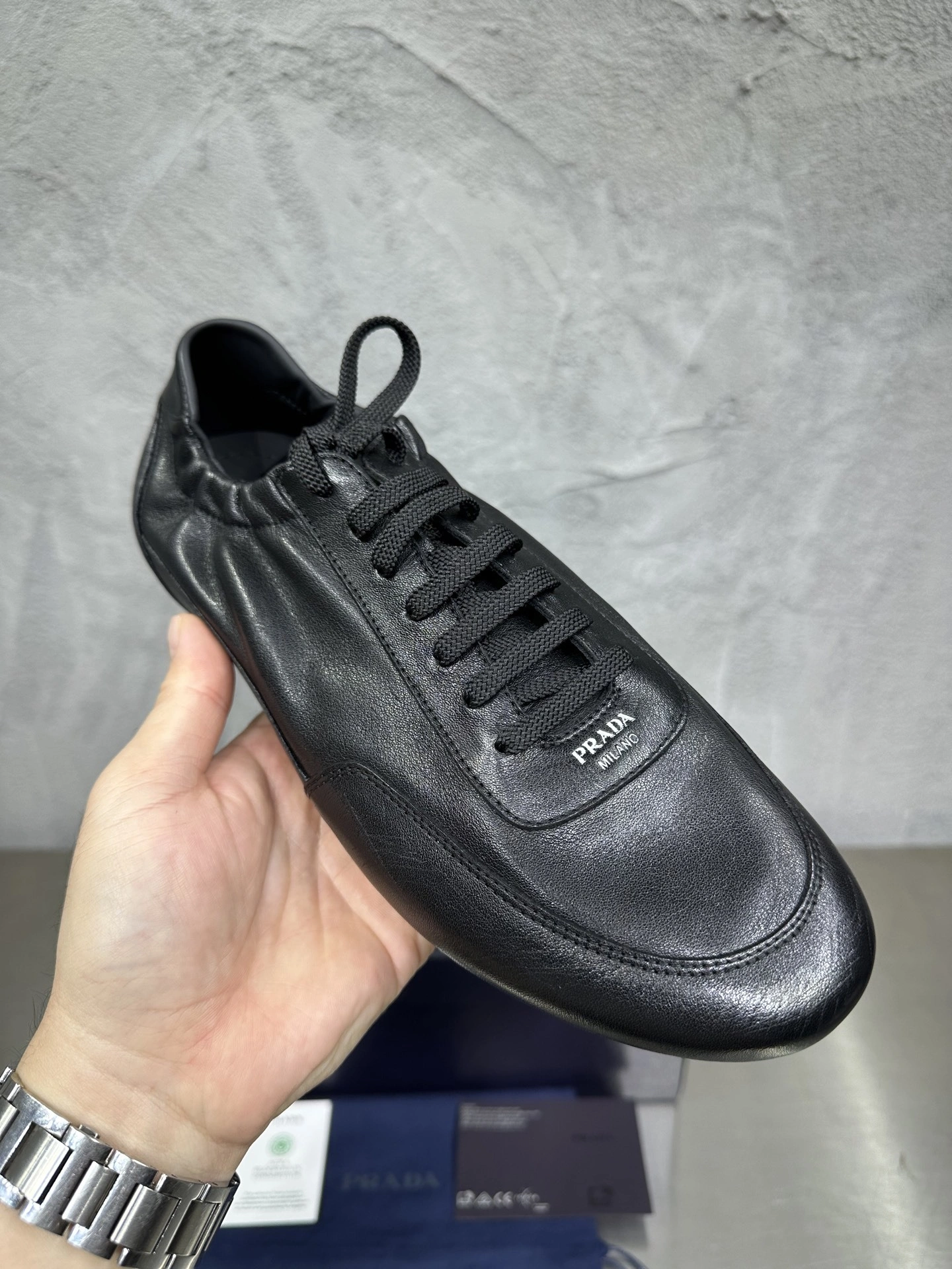 OOBB-- Pr141 2EG479_7V6_F0002_F_G001 cowhide item:E-X000H1296H