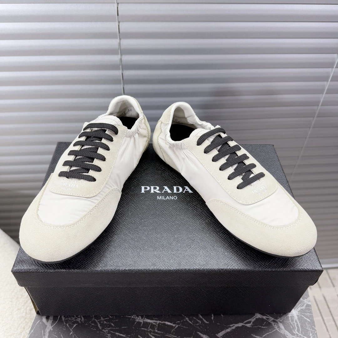 &OOBB-- Pr141 2EG479_D7C_F0304_F_G001 sheepskin item:E-X000A0115