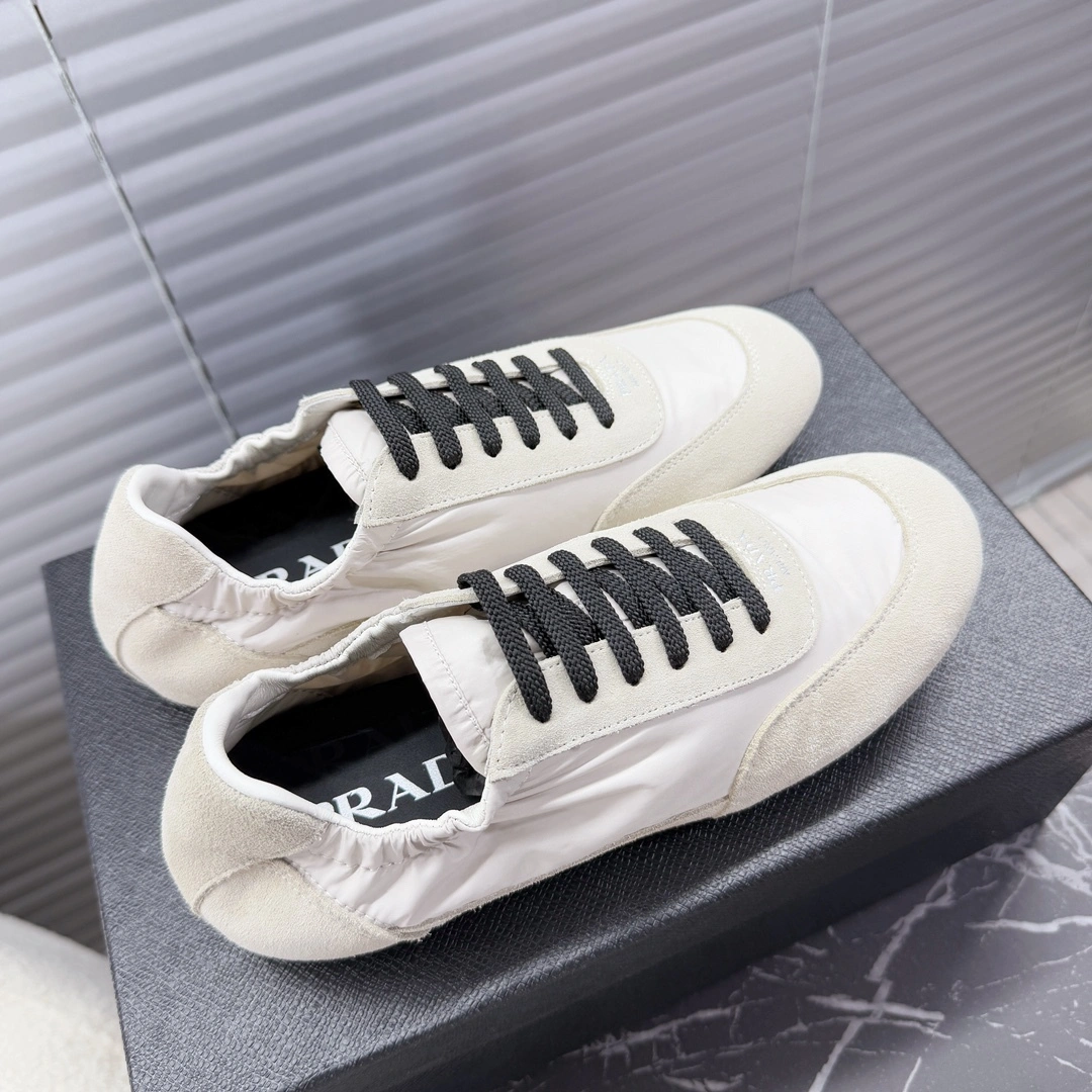 &OOBB-- Pr141 2EG479_D7C_F0304_F_G001 sheepskin item:E-X000A0115