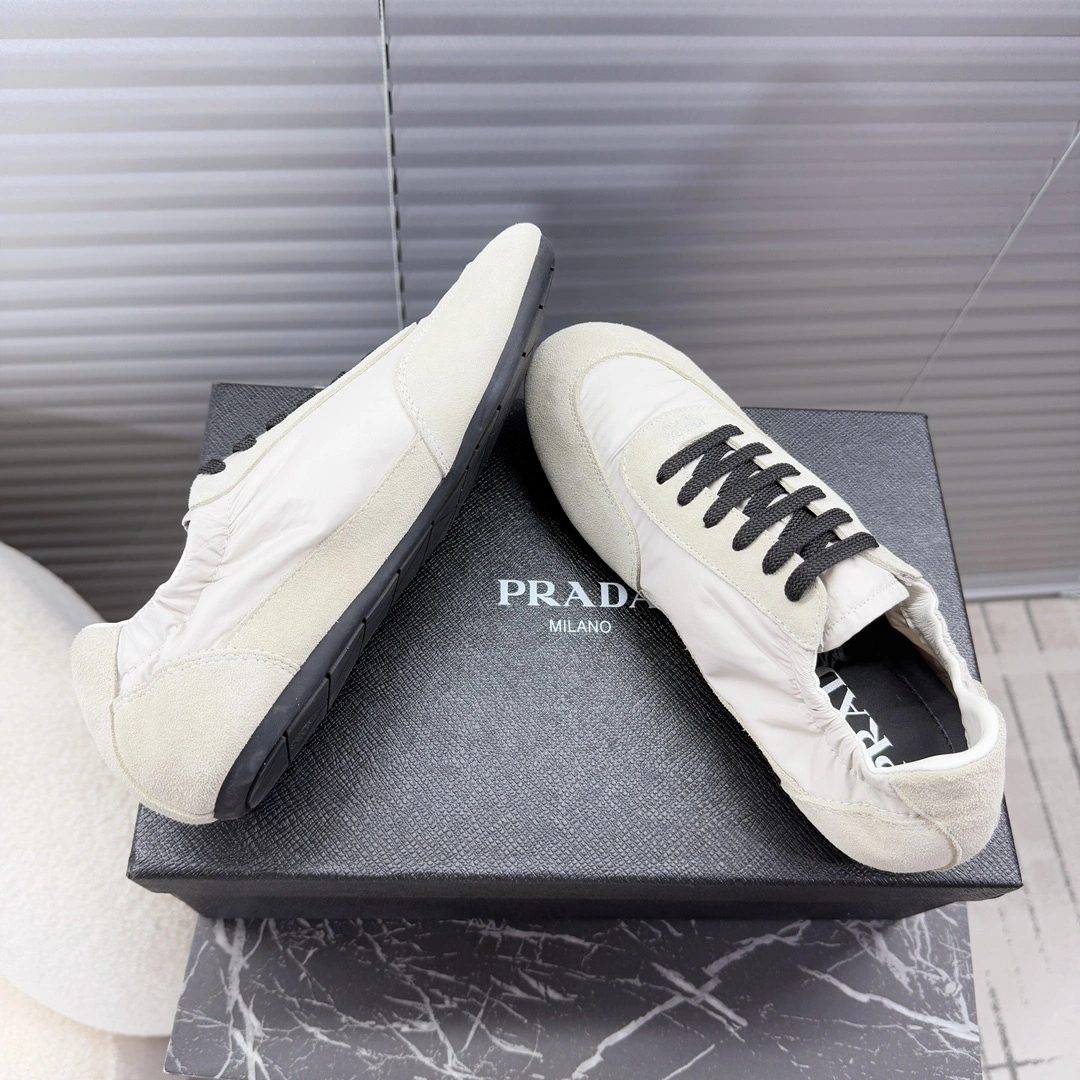 &OOBB-- Pr141 2EG479_D7C_F0304_F_G001 sheepskin item:E-X000A0115