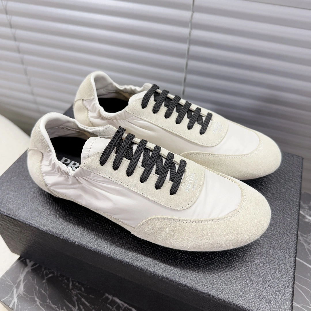 &OOBB-- Pr141 2EG479_D7C_F0304_F_G001 sheepskin item:E-X000A0115