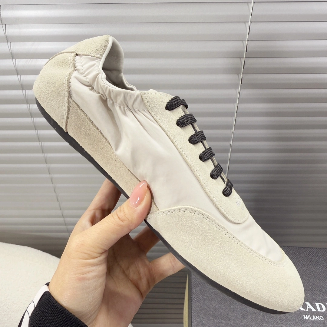 &OOBB-- Pr141 2EG479_D7C_F0304_F_G001 sheepskin item:E-X000A0115