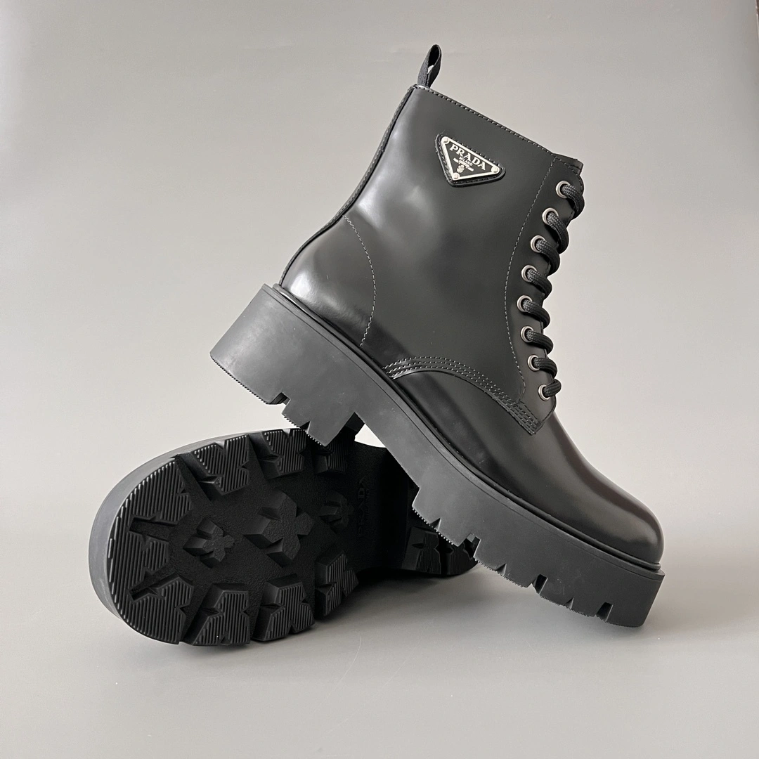 OOBB-- Pr141 2TG242_B4L_F0002_F_G000 cowhide item:E-X300H1352