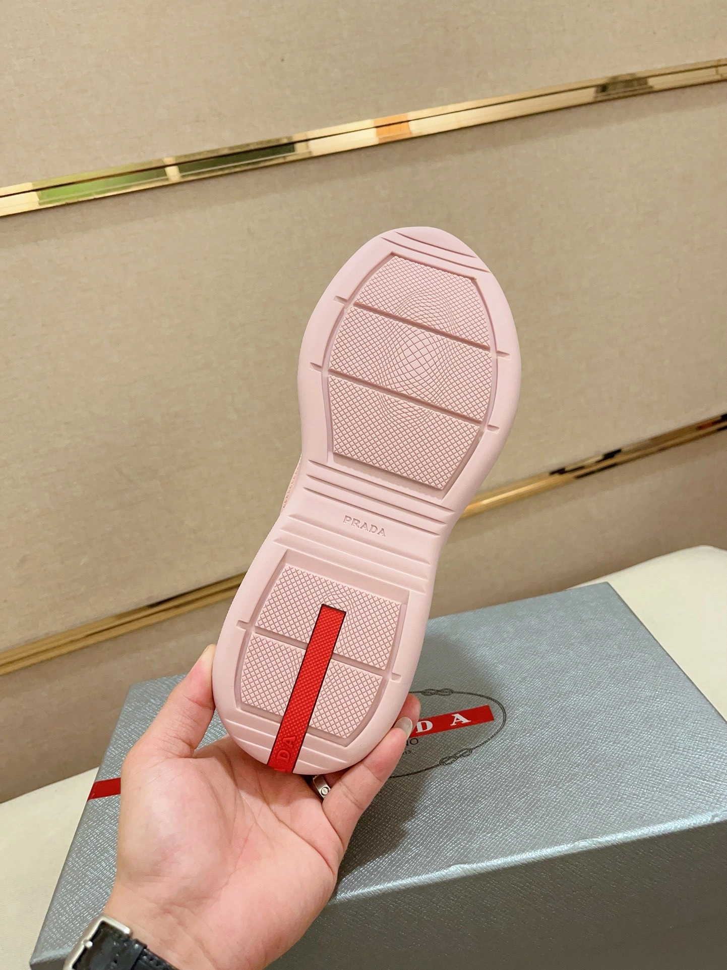 OOBB-- Pr141 3E6500_3LLJ_F0E18_F_025 Calfskin item:D-X158H2209