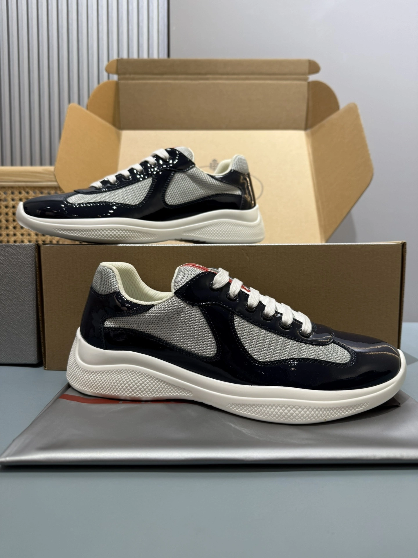 OOBB-- Pr141 4E3400_ASZ_F0FJT cowhide item:E-X430E2571Y