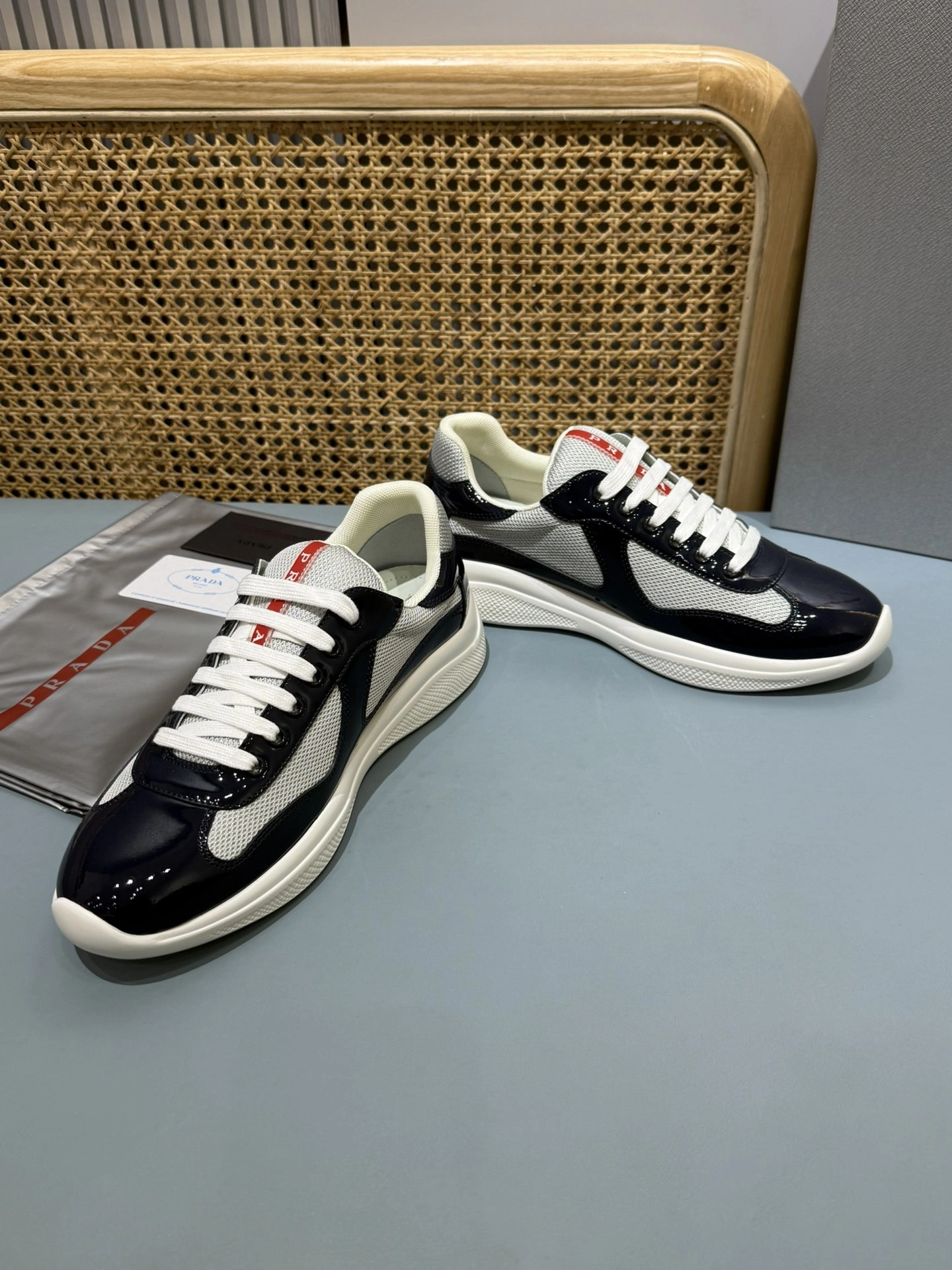 OOBB-- Pr141 4E3400_ASZ_F0FJT cowhide item:E-X430E2571Y