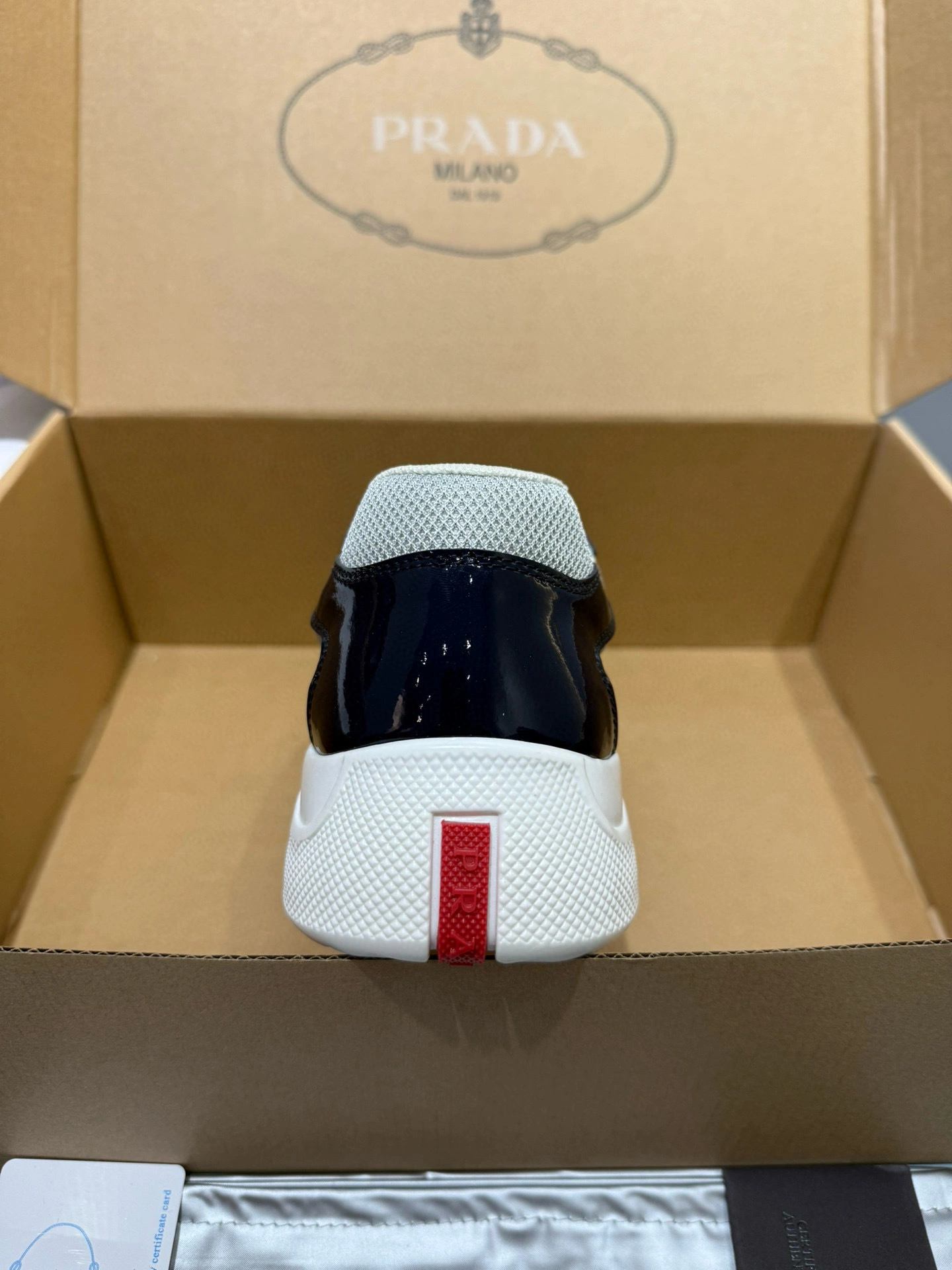OOBB-- Pr141 4E3400_ASZ_F0FJT cowhide item:E-X430E2571Y