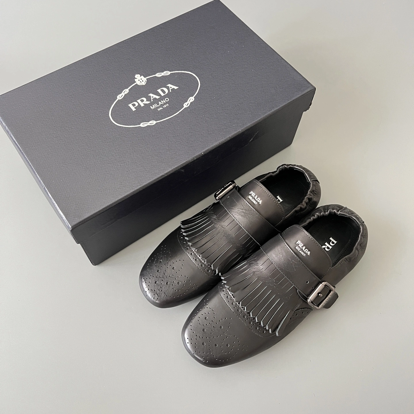 OOBB-- Pr141 DQ DQ9200W 10030 802 calfskin item:E-X300H1363