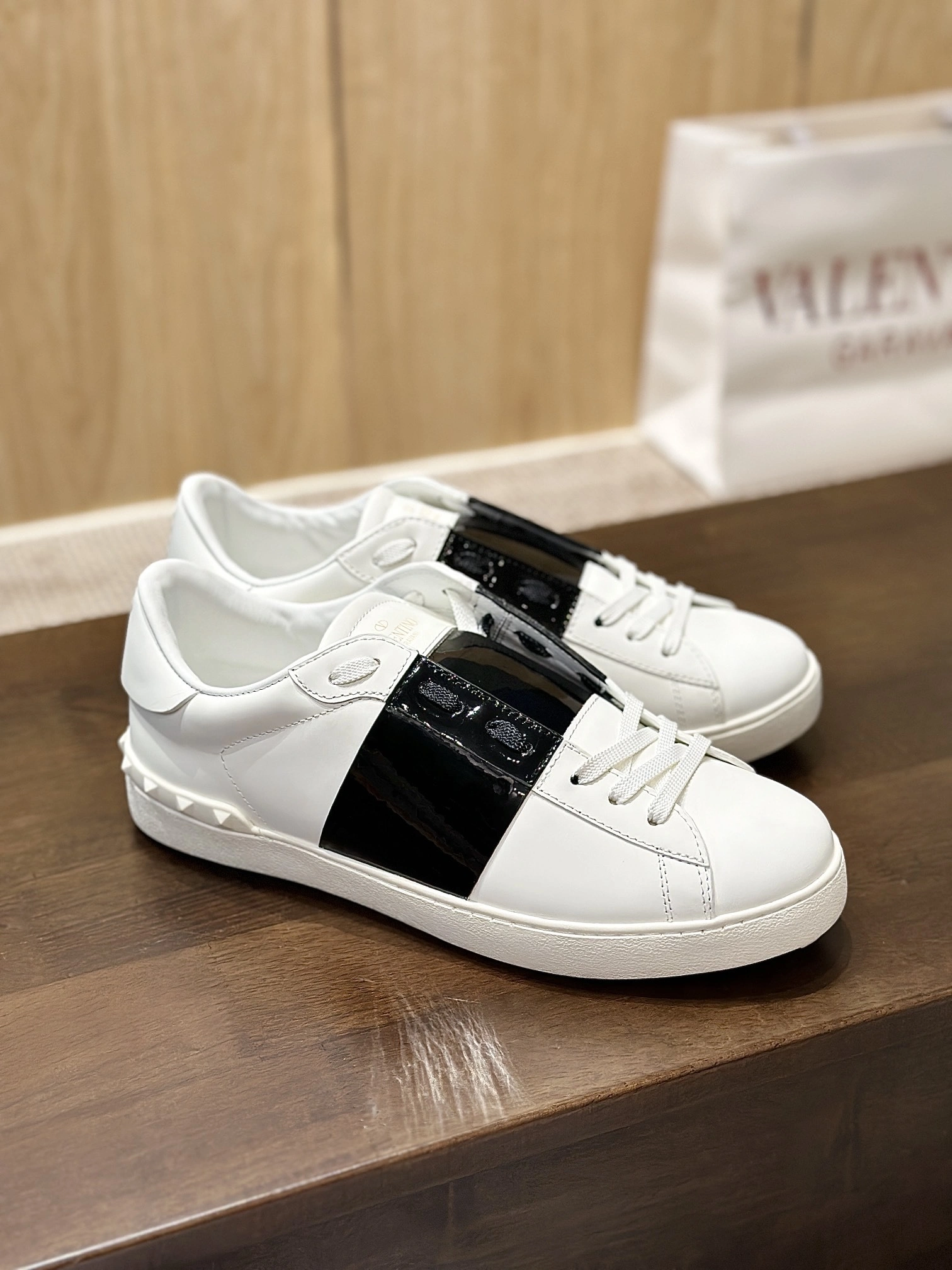 OOBB-- RY2S0830TCQA01 cowhide item: D-X158B2370