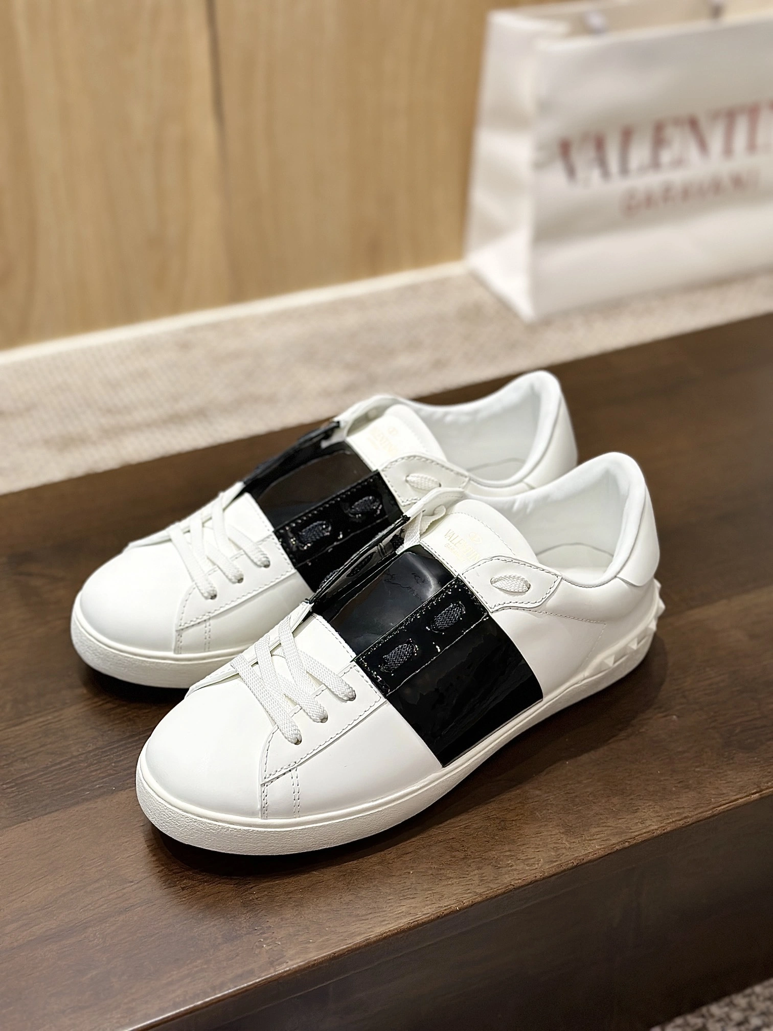 OOBB-- RY2S0830TCQA01 cowhide item: D-X158B2370